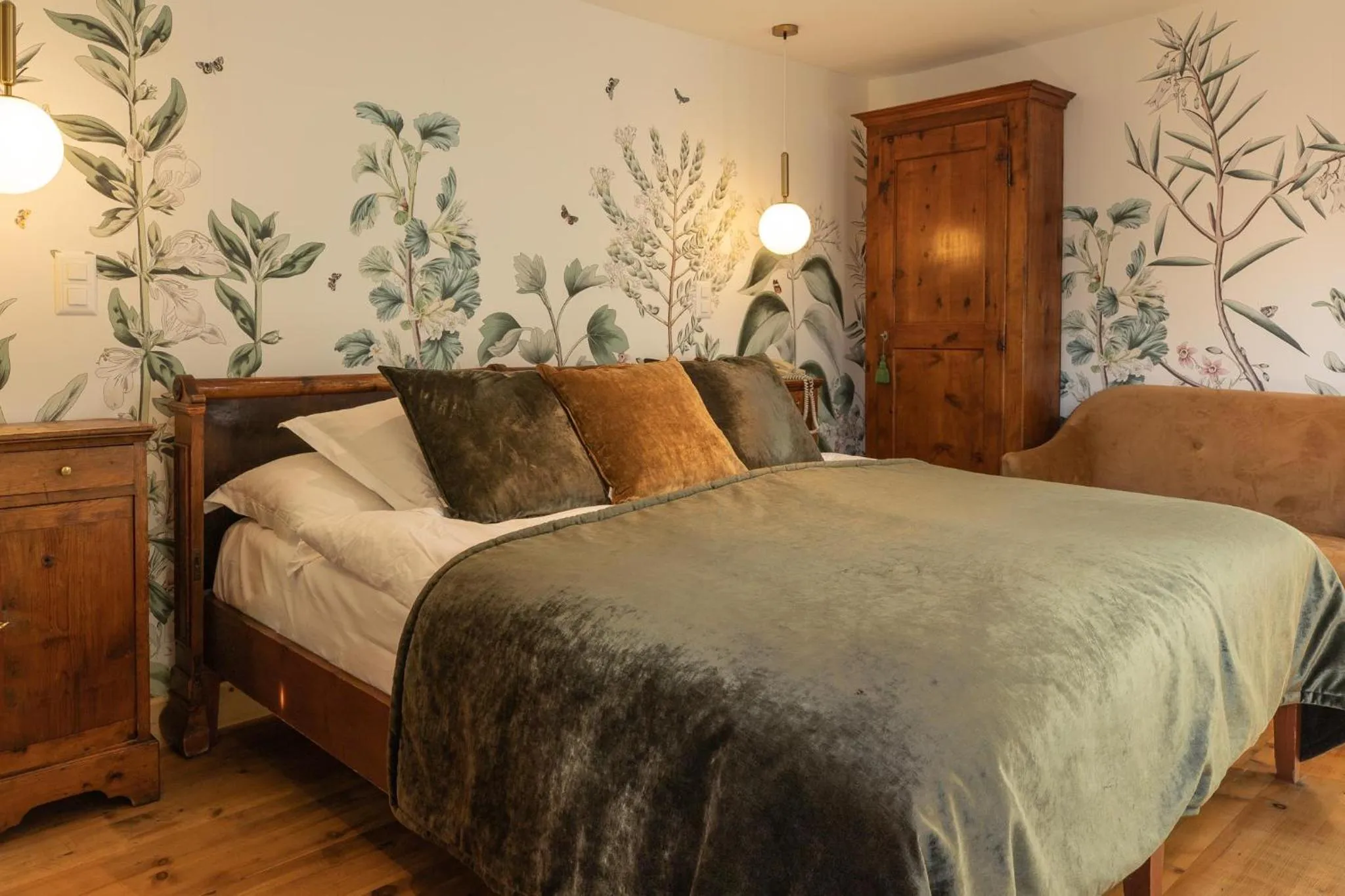 Bed in Hôtel Bella Tola & SPA