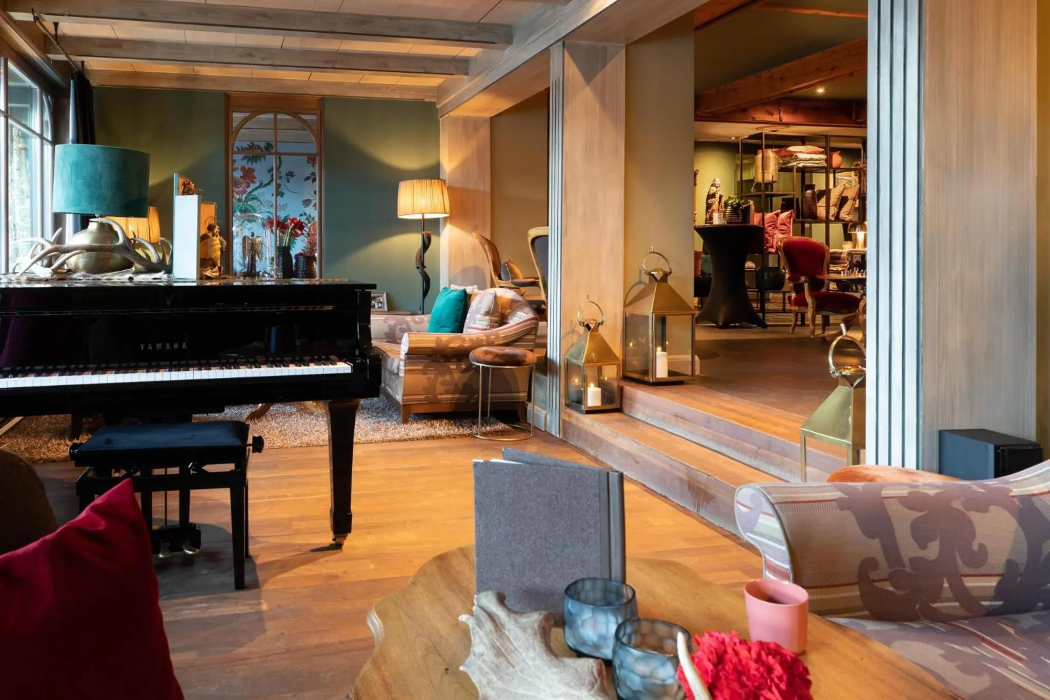 Lounge or bar in Hôtel Bella Tola & SPA