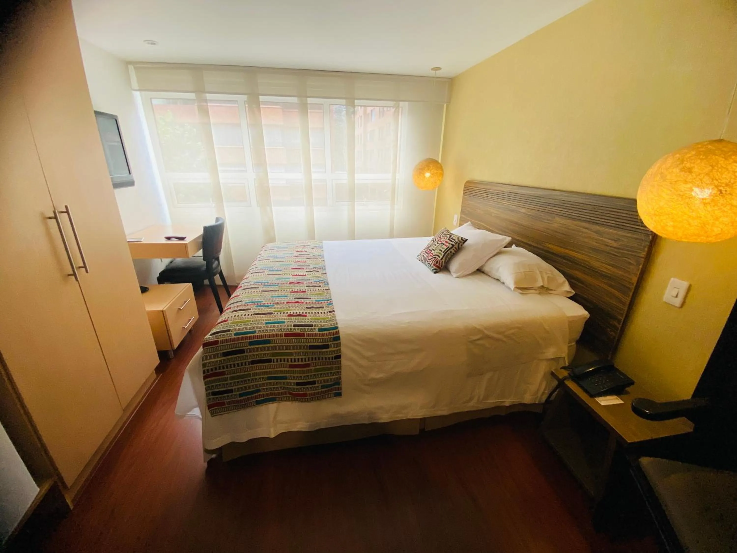 Bedroom, Bed in Hotel Retiro 84 by MIJ