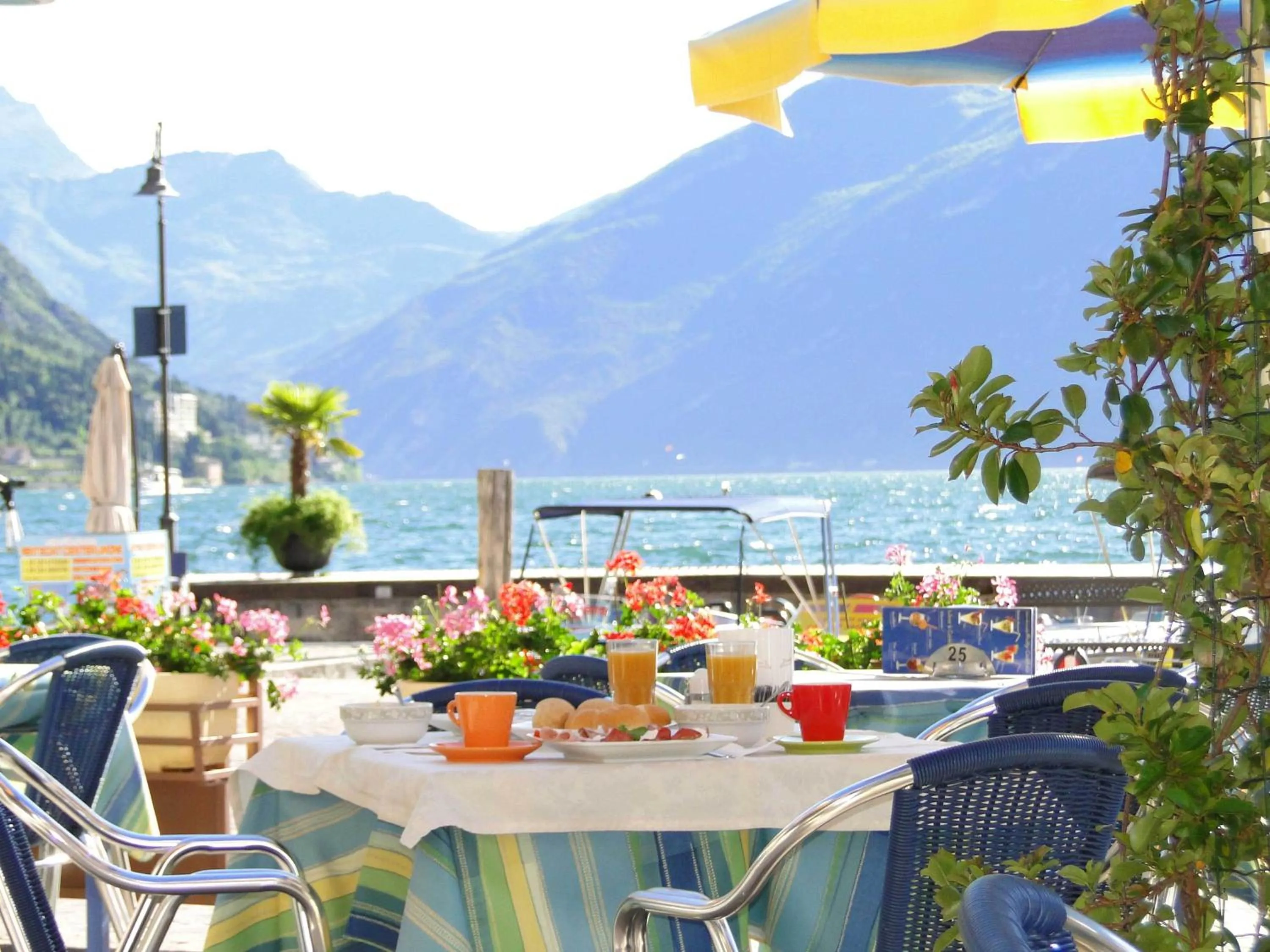Patio in Hotel Sole - Limone