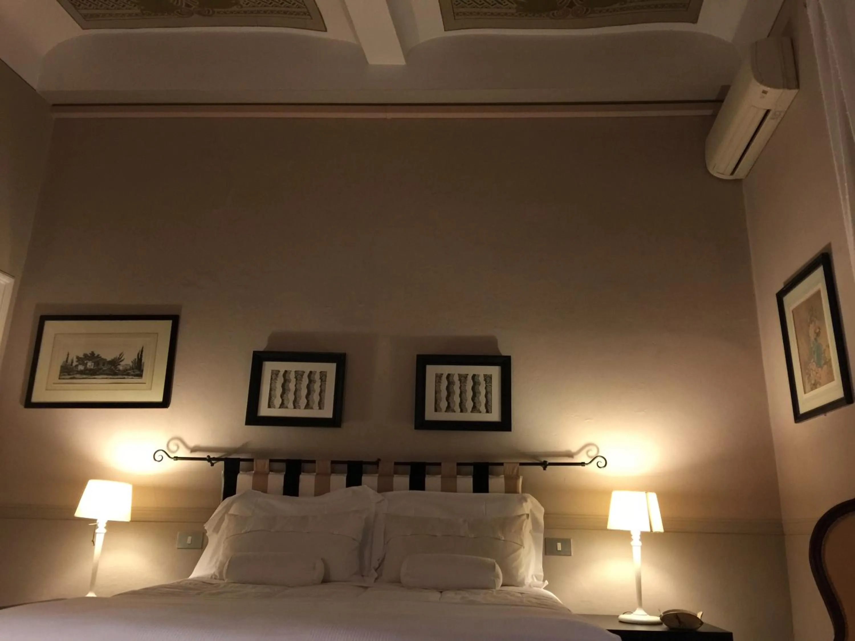 Decorative detail, Bed in Alberghino B&B