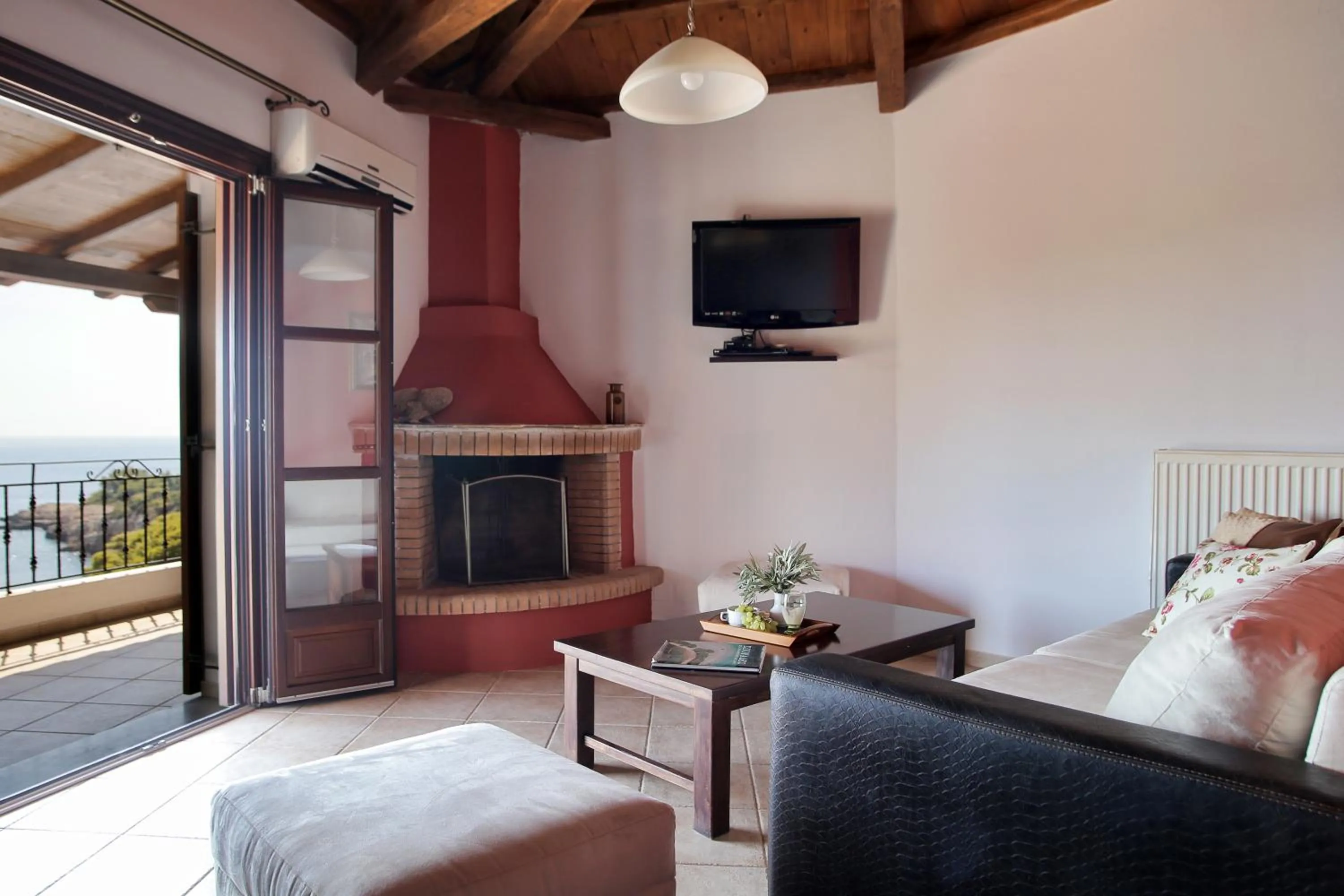 Living room in Yalis Hotel