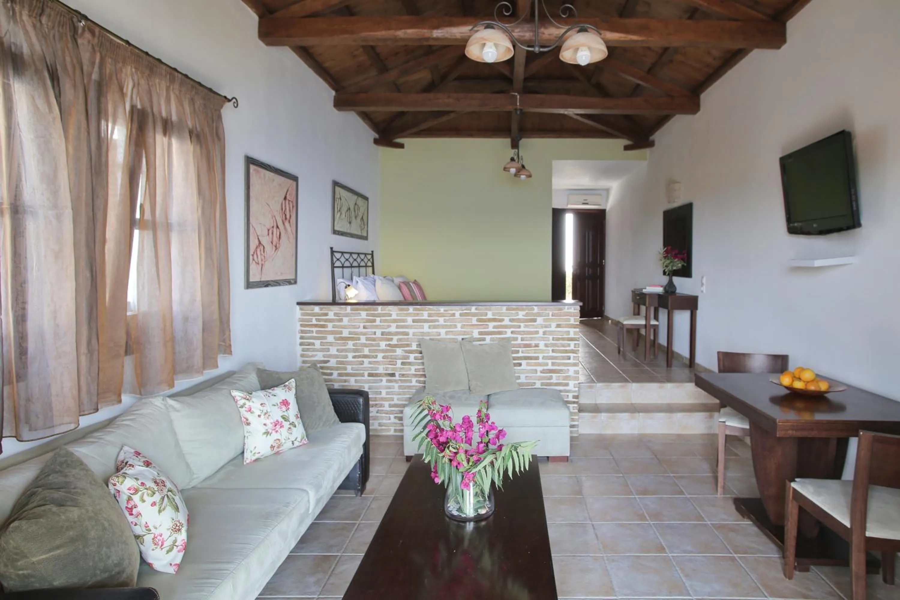 Photo of the whole room in Yalis Hotel