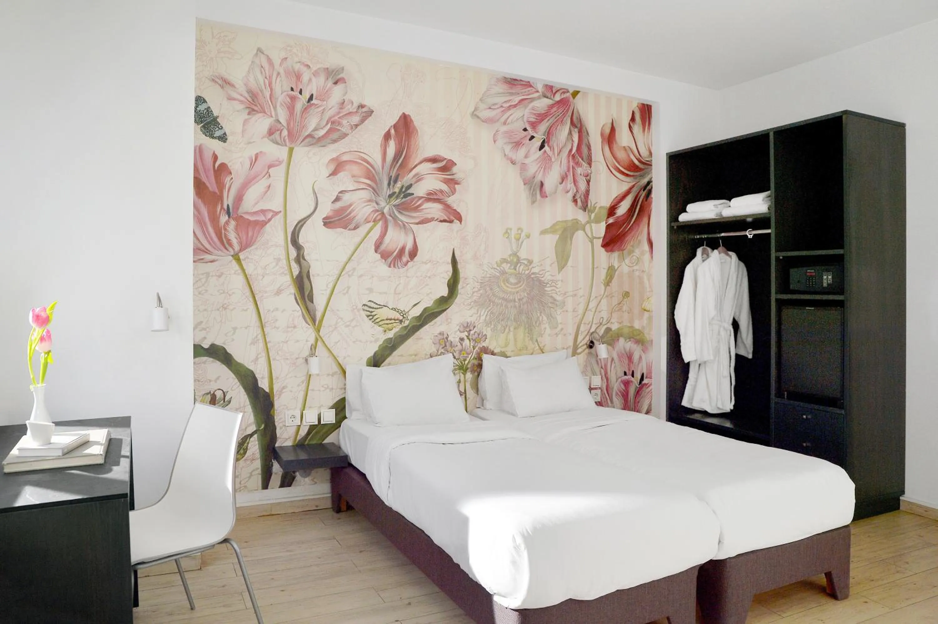 Bed in Airotel Patras Smart Hotel