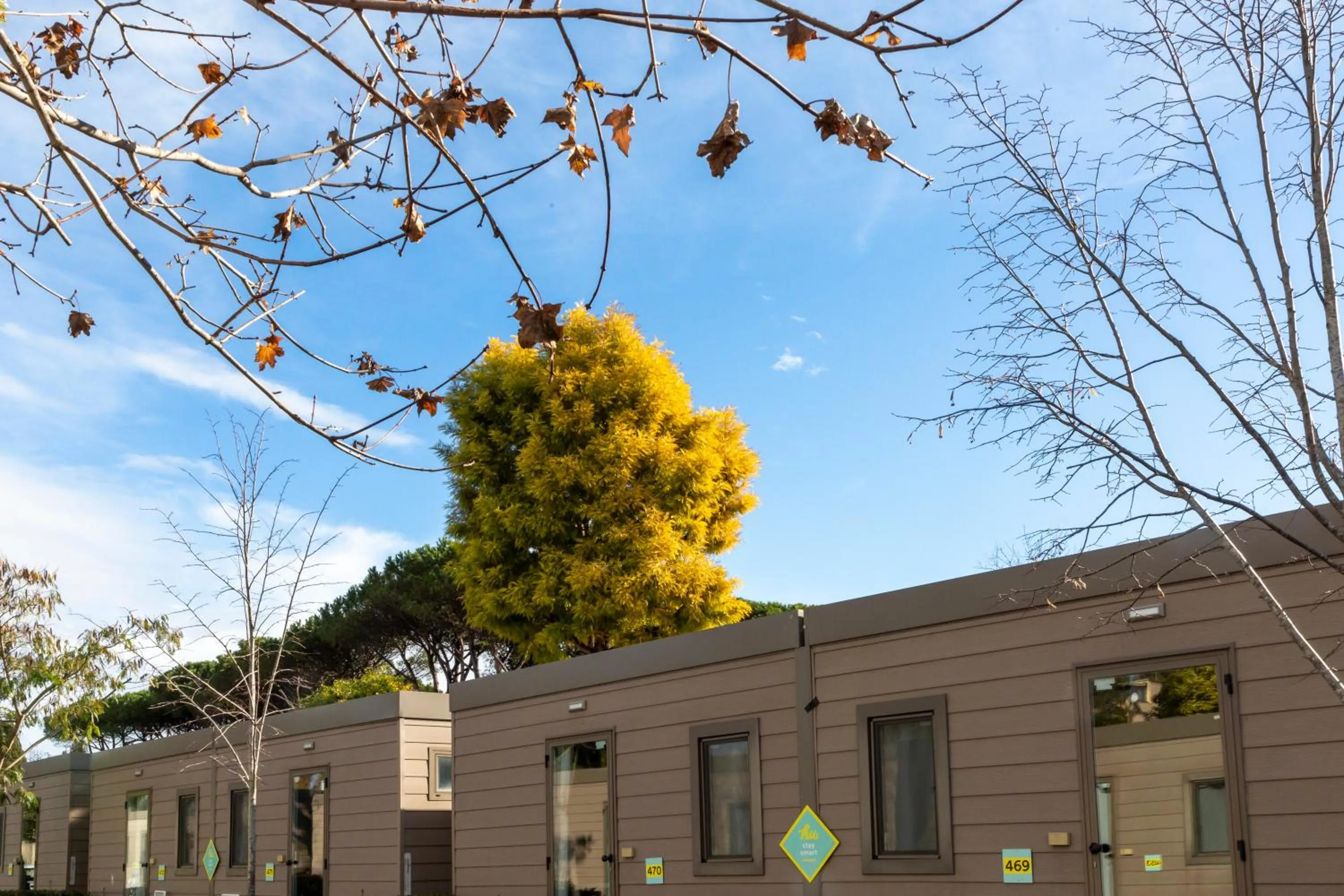 Property building in hu Roma Camping In Town