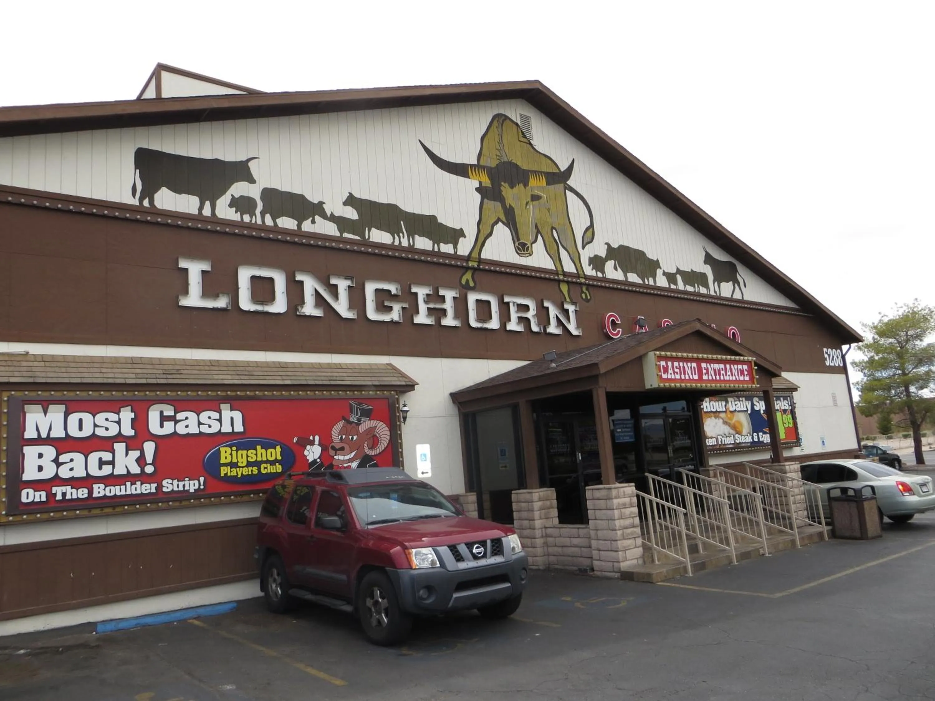 Facade/entrance in Longhorn Boulder Highway