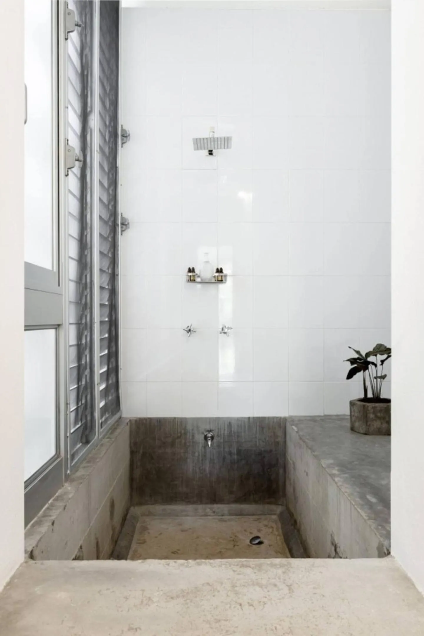 Shower in Casa de Piedra Tulum