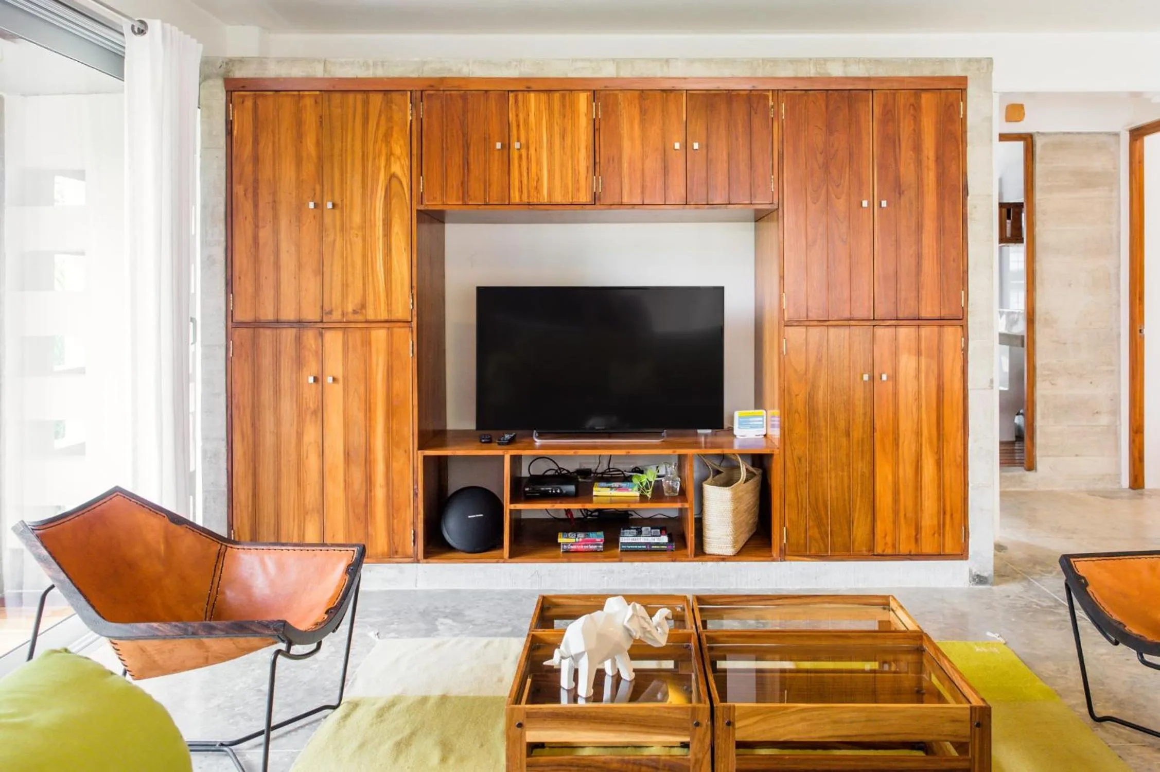 TV and multimedia in Casa de Piedra Tulum