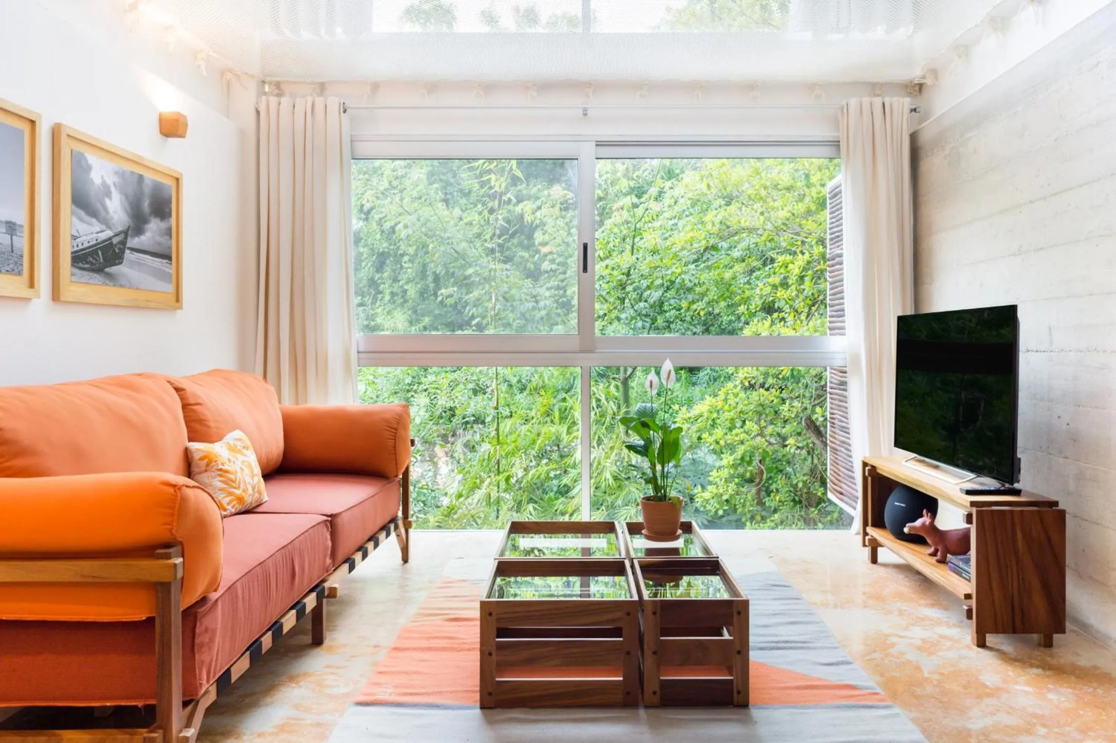 TV and multimedia in Casa de Piedra Tulum