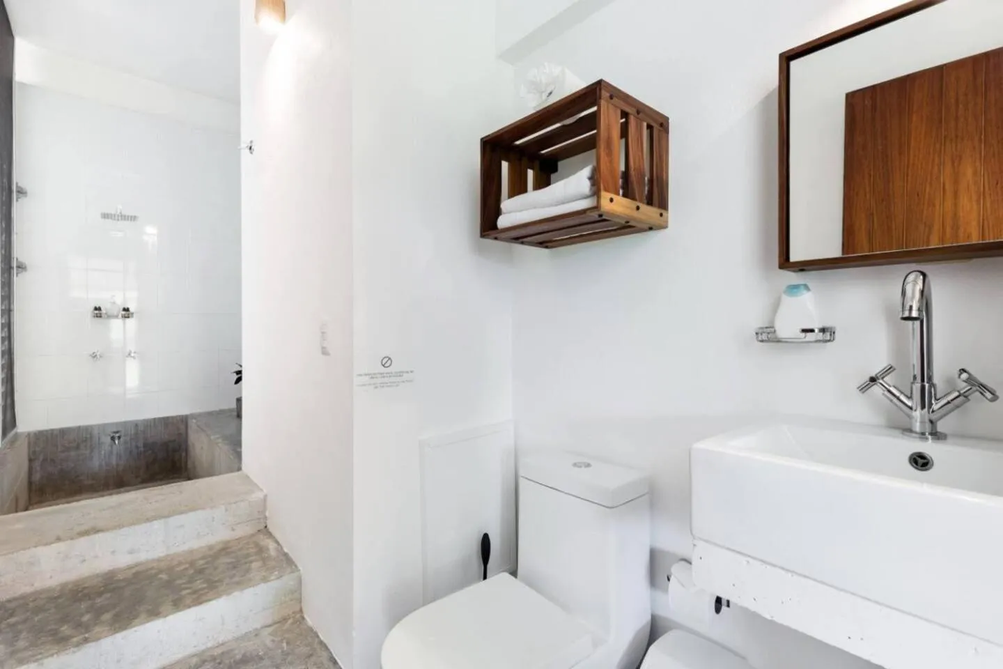 Bathroom in Casa de Piedra Tulum