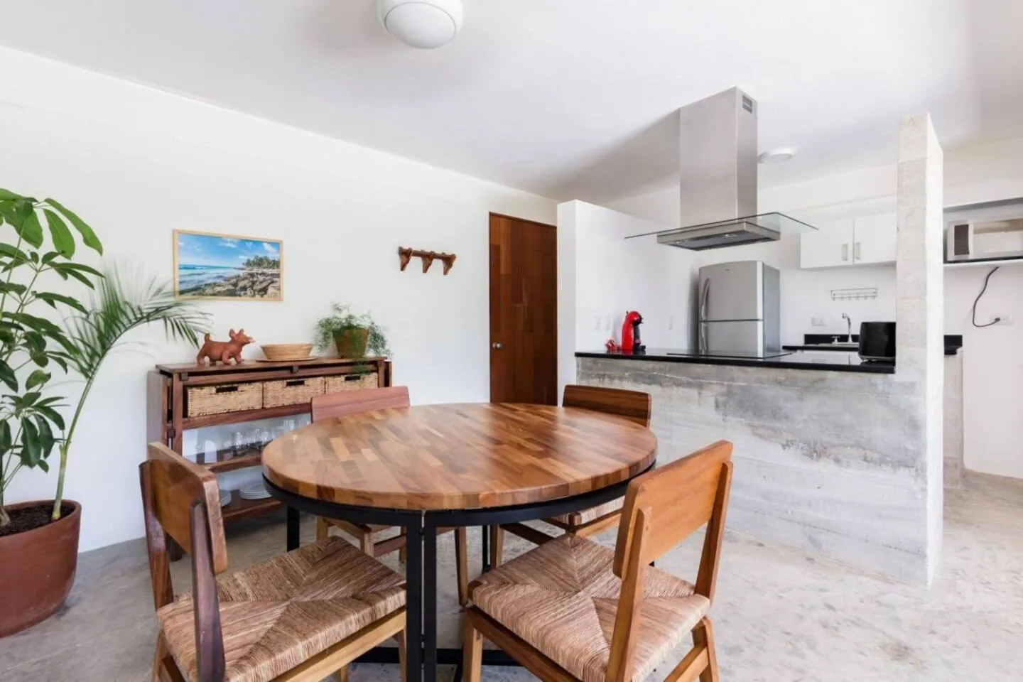 Kitchen or kitchenette in Casa de Piedra Tulum