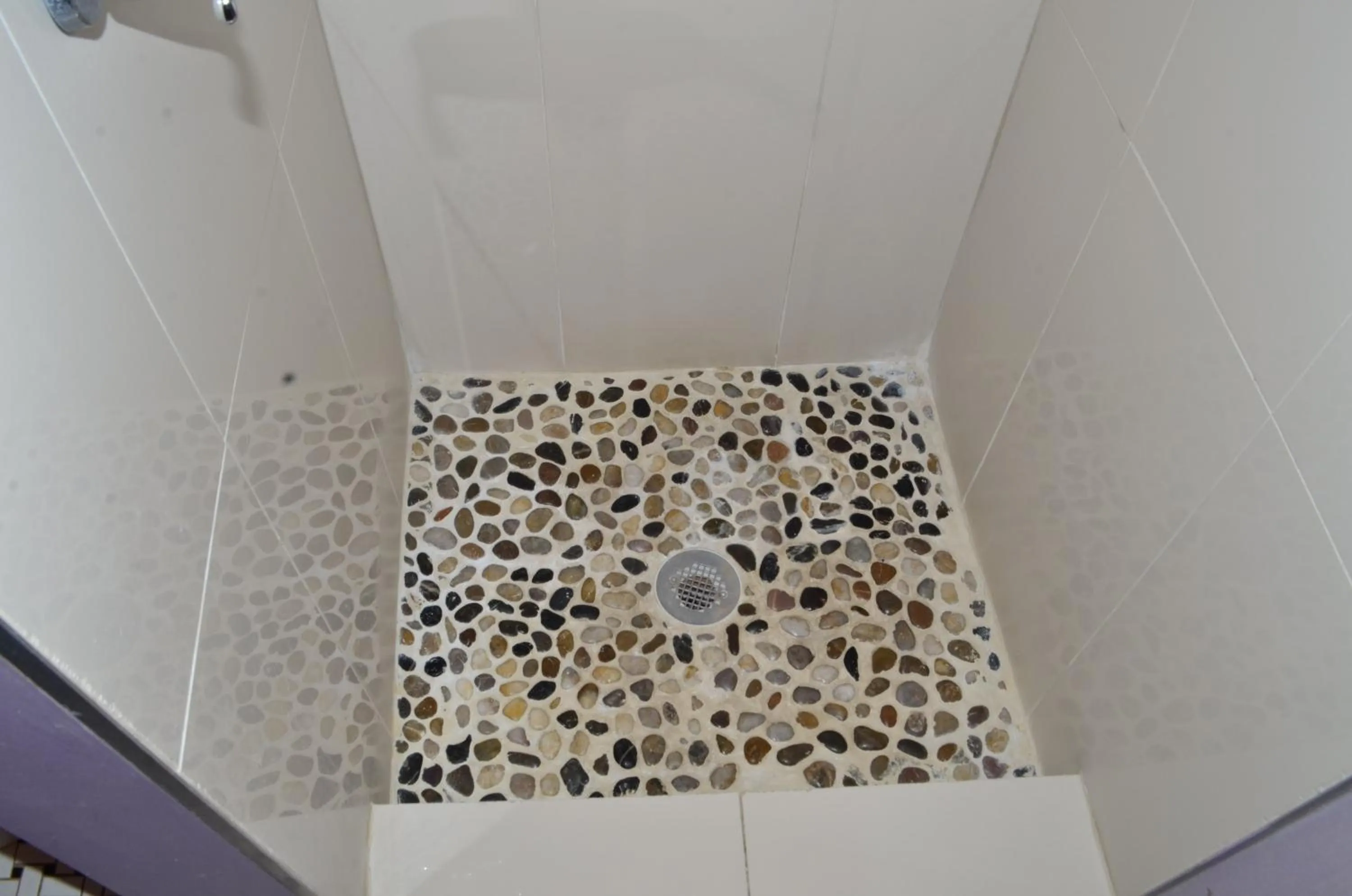 Shower in India House Hostel