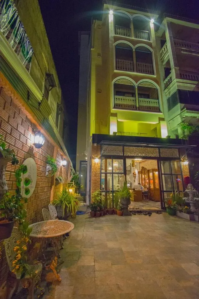 Lobby or reception in Sridonchai Heritage, Night Bazaar Chiang Mai