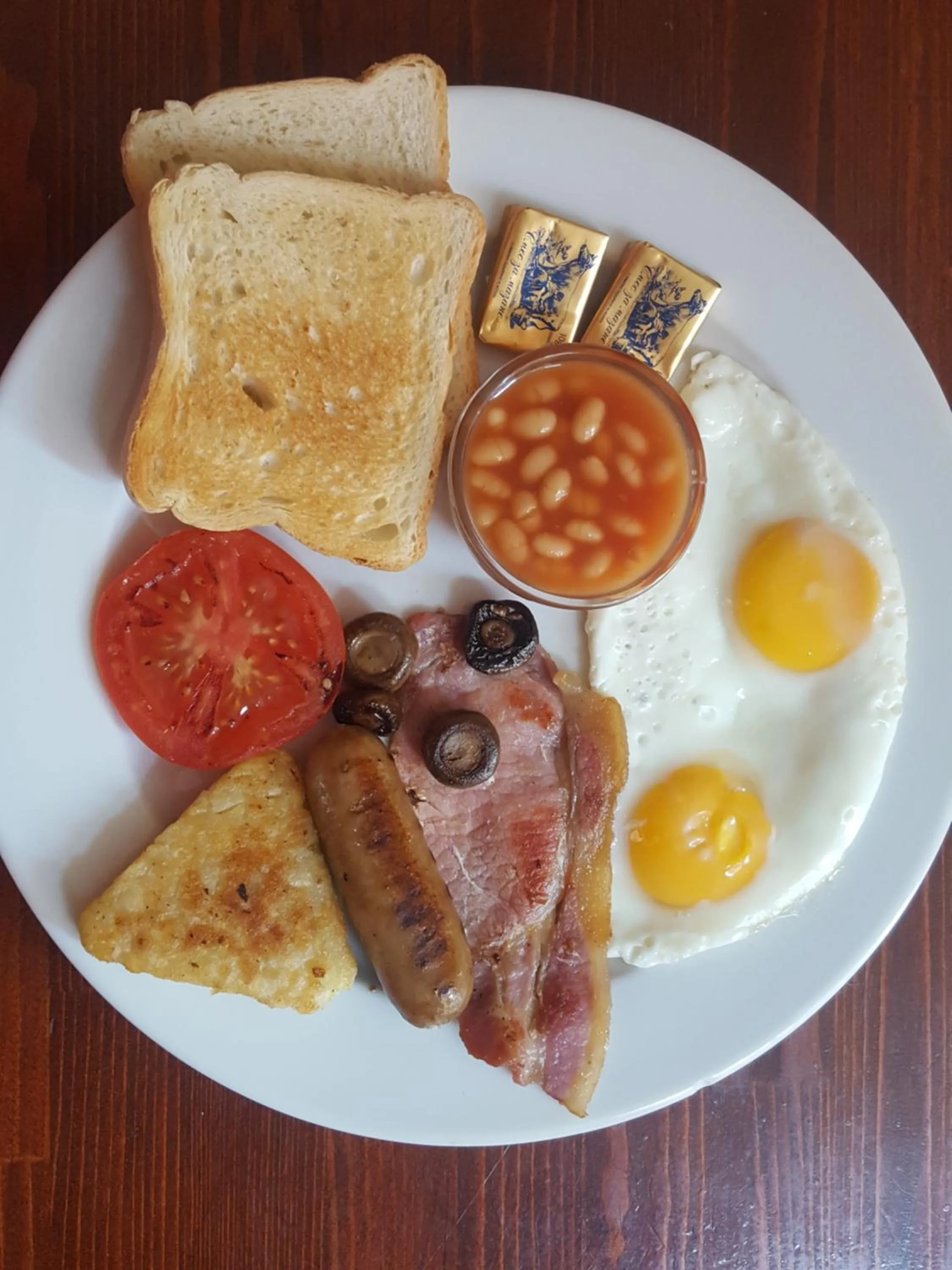 Food in Friends Family Hotel