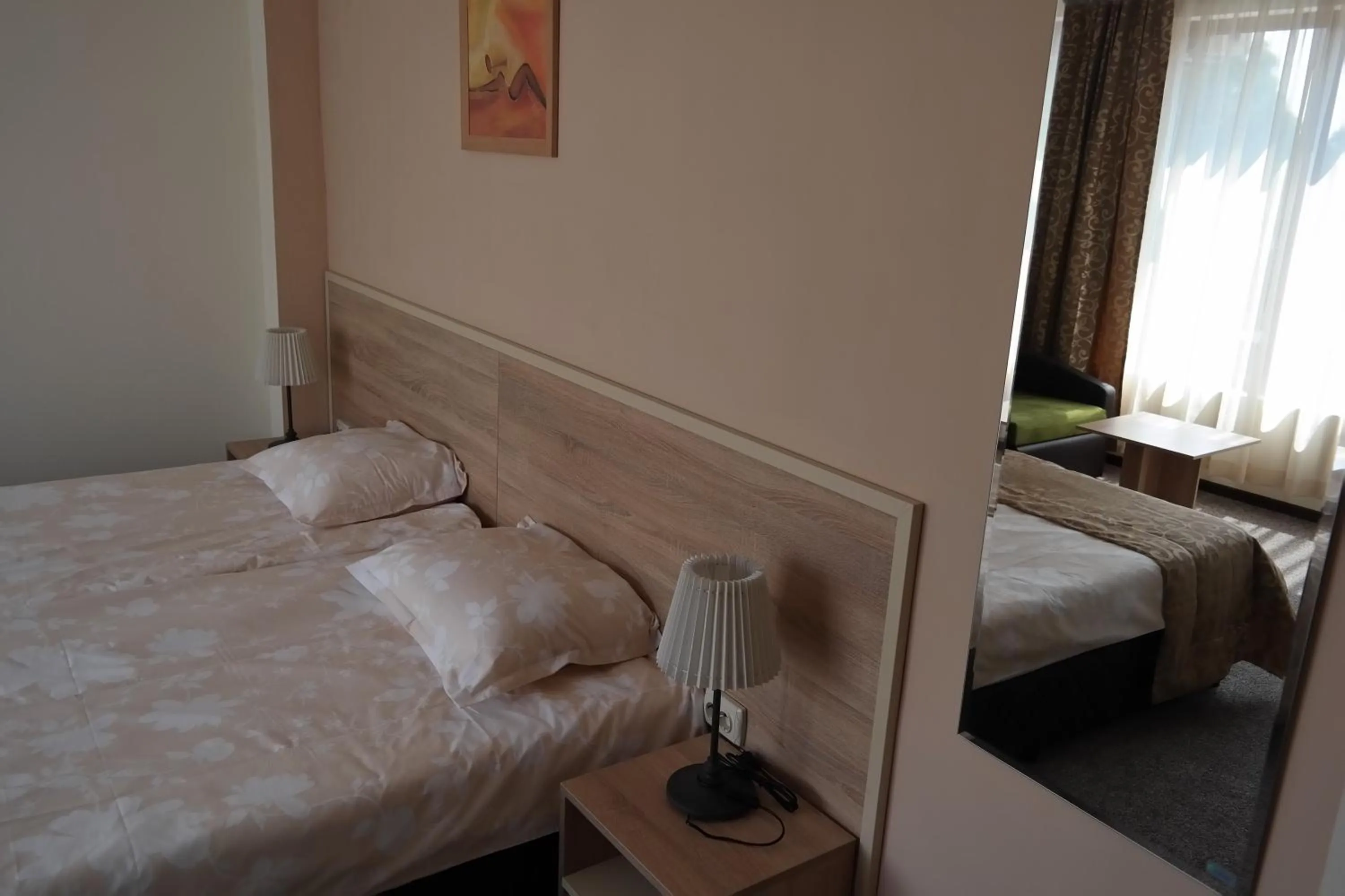 Photo of the whole room in Friends Family Hotel