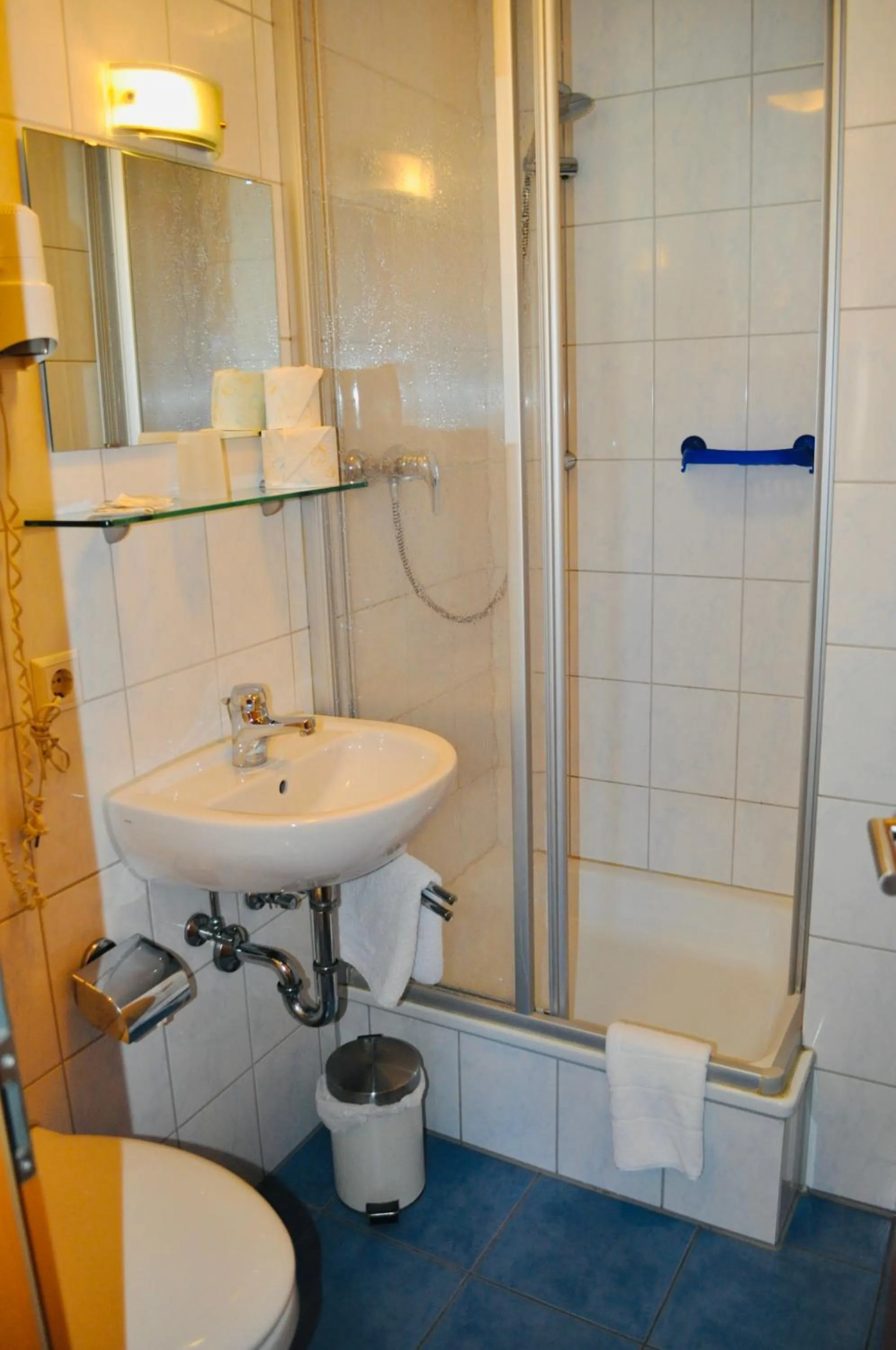 Bathroom in Hotel Discovery