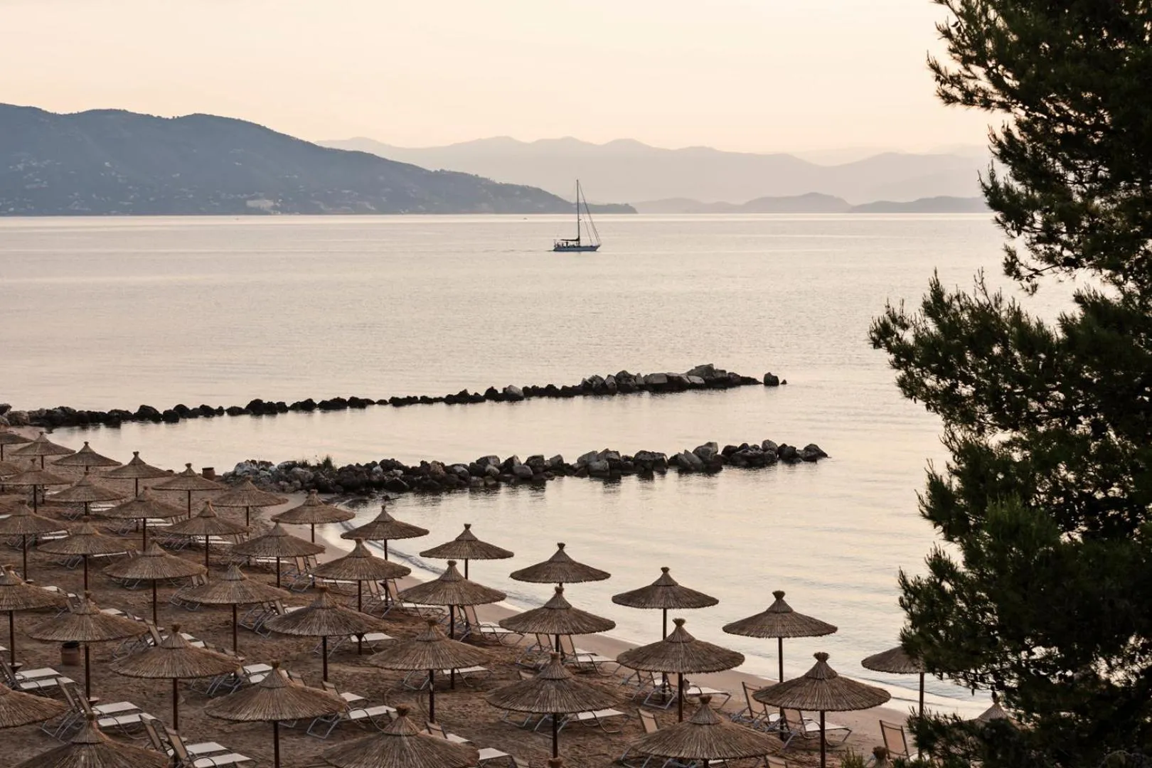 Beach in Kontokali Bay Resort & Spa