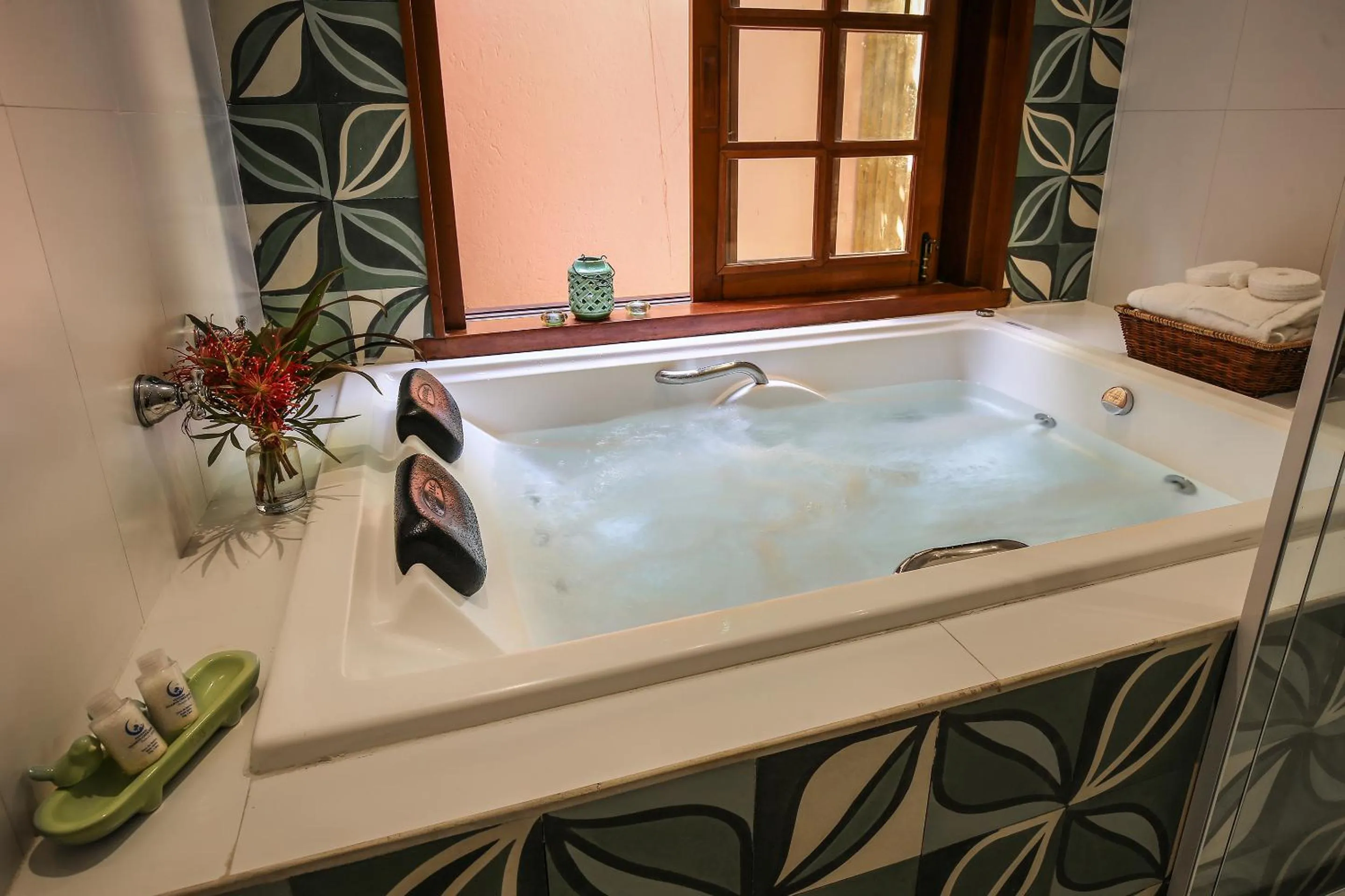 Hot Tub in Pousada Quarto Crescente