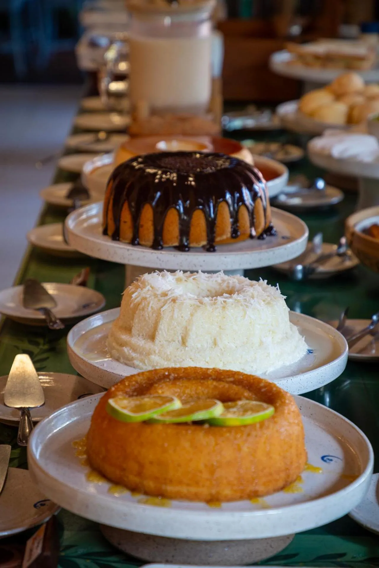 Buffet breakfast in Pousada Quarto Crescente