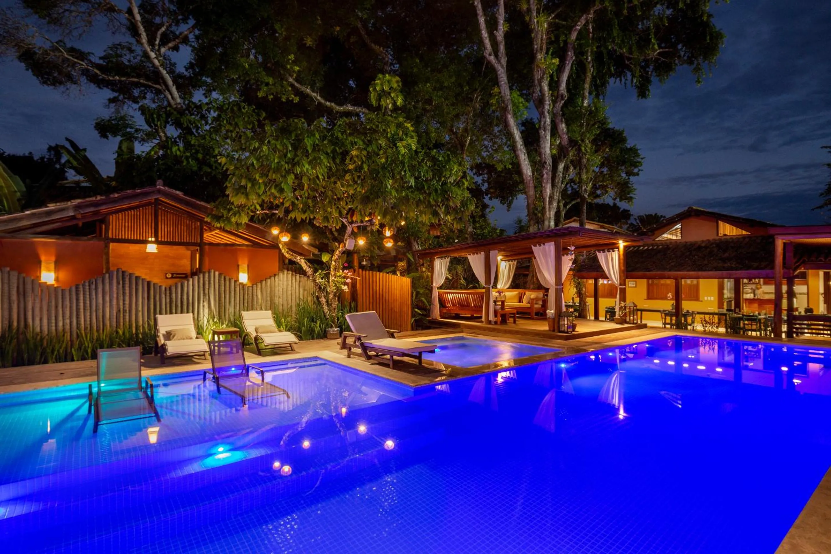 Swimming pool in Pousada Quarto Crescente