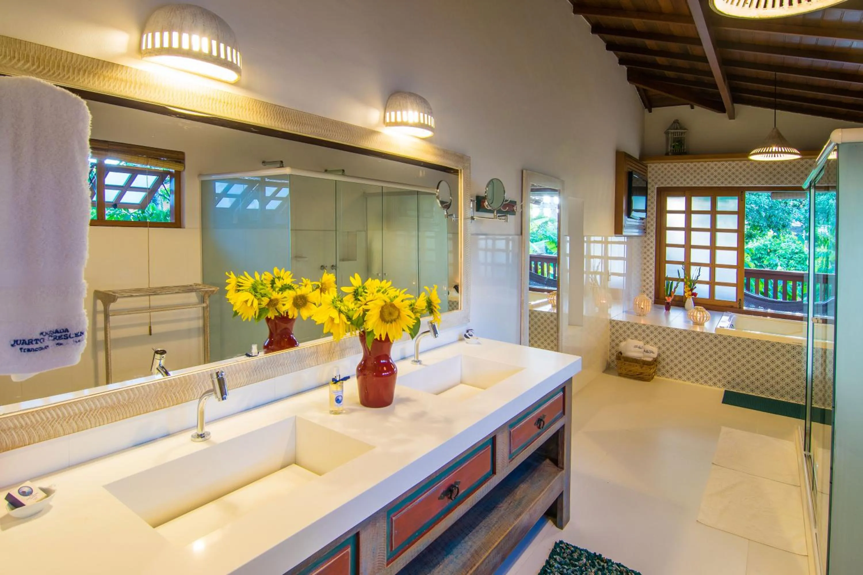 Bathroom in Pousada Quarto Crescente