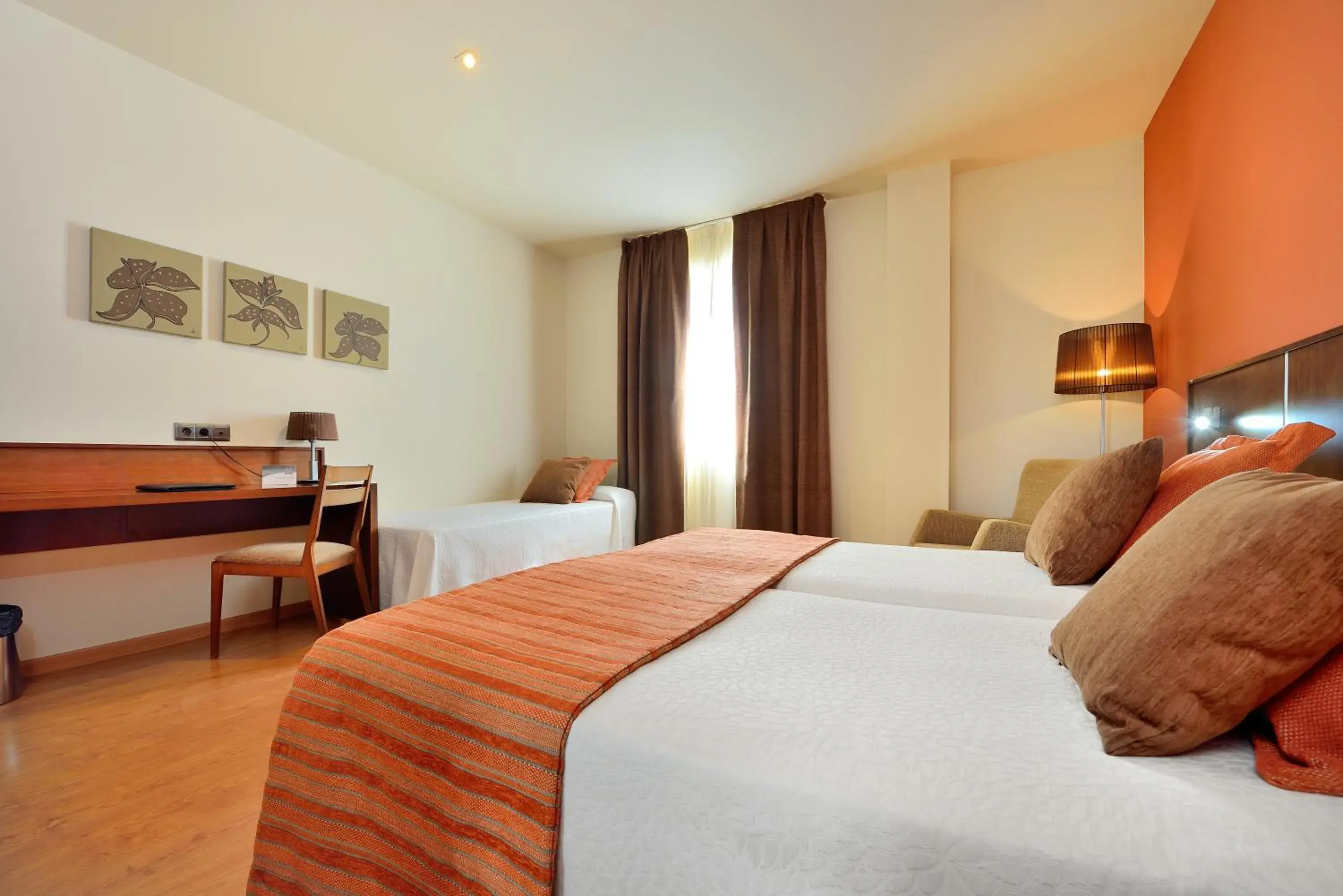 Double Room with Extra Bed in Hotel Spa Norat Torre Do Deza 4* Superior Double Room with Extra Bed in Hotel Spa Norat Torre Do Deza 4* Superior