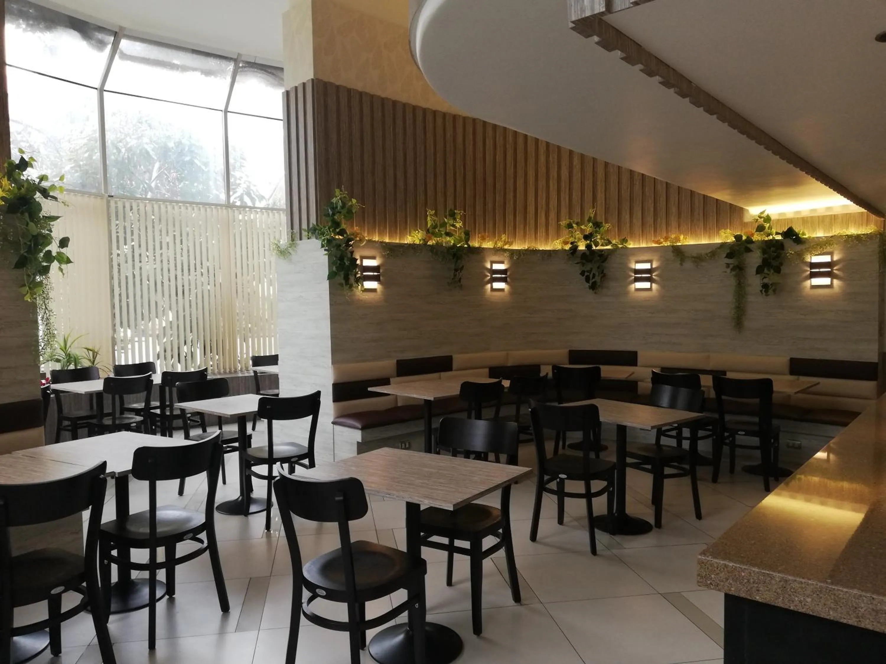 Food and drinks in Hotel Montecarlo Santiago