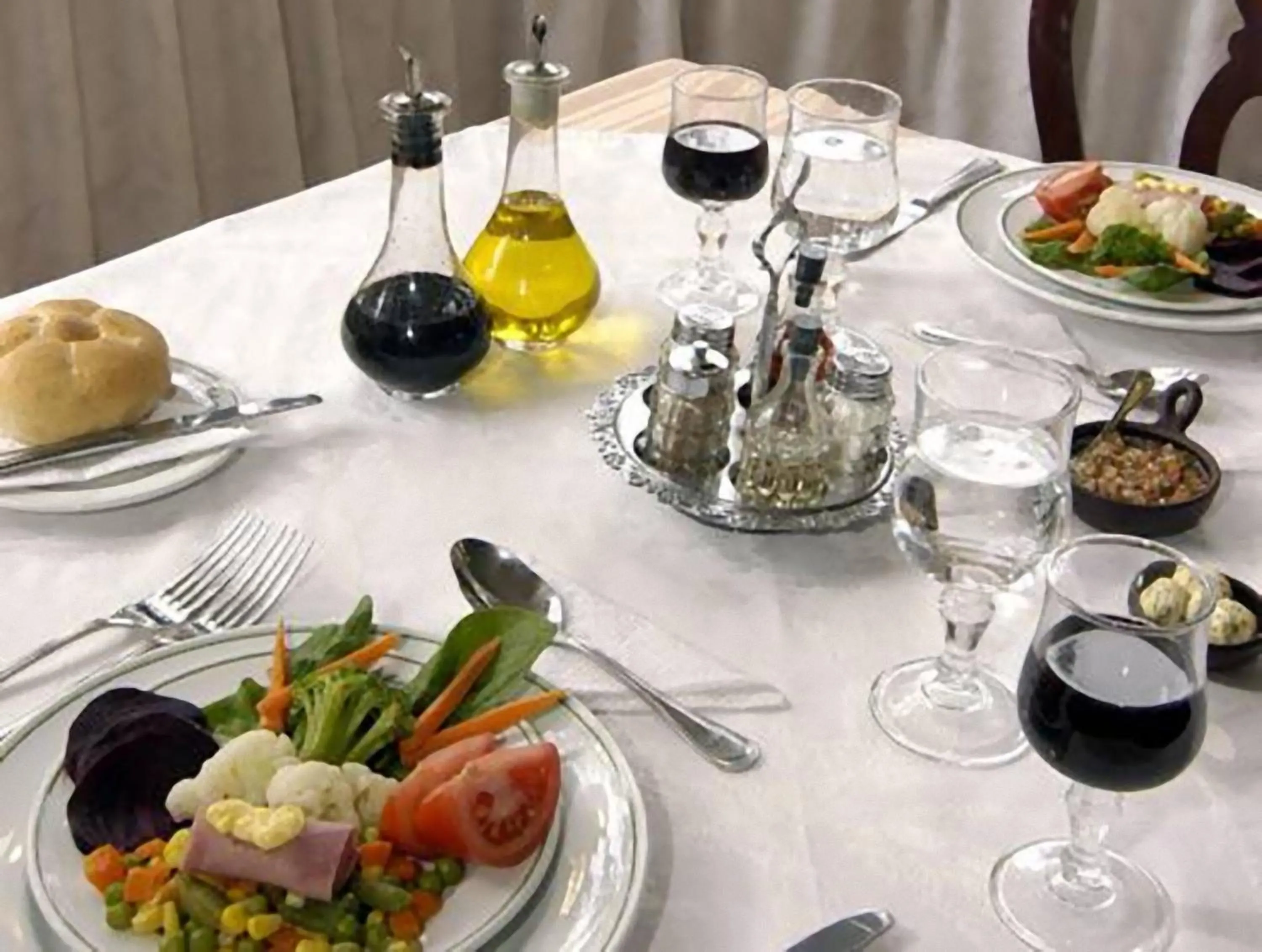 Food in Hotel Montecarlo Santiago