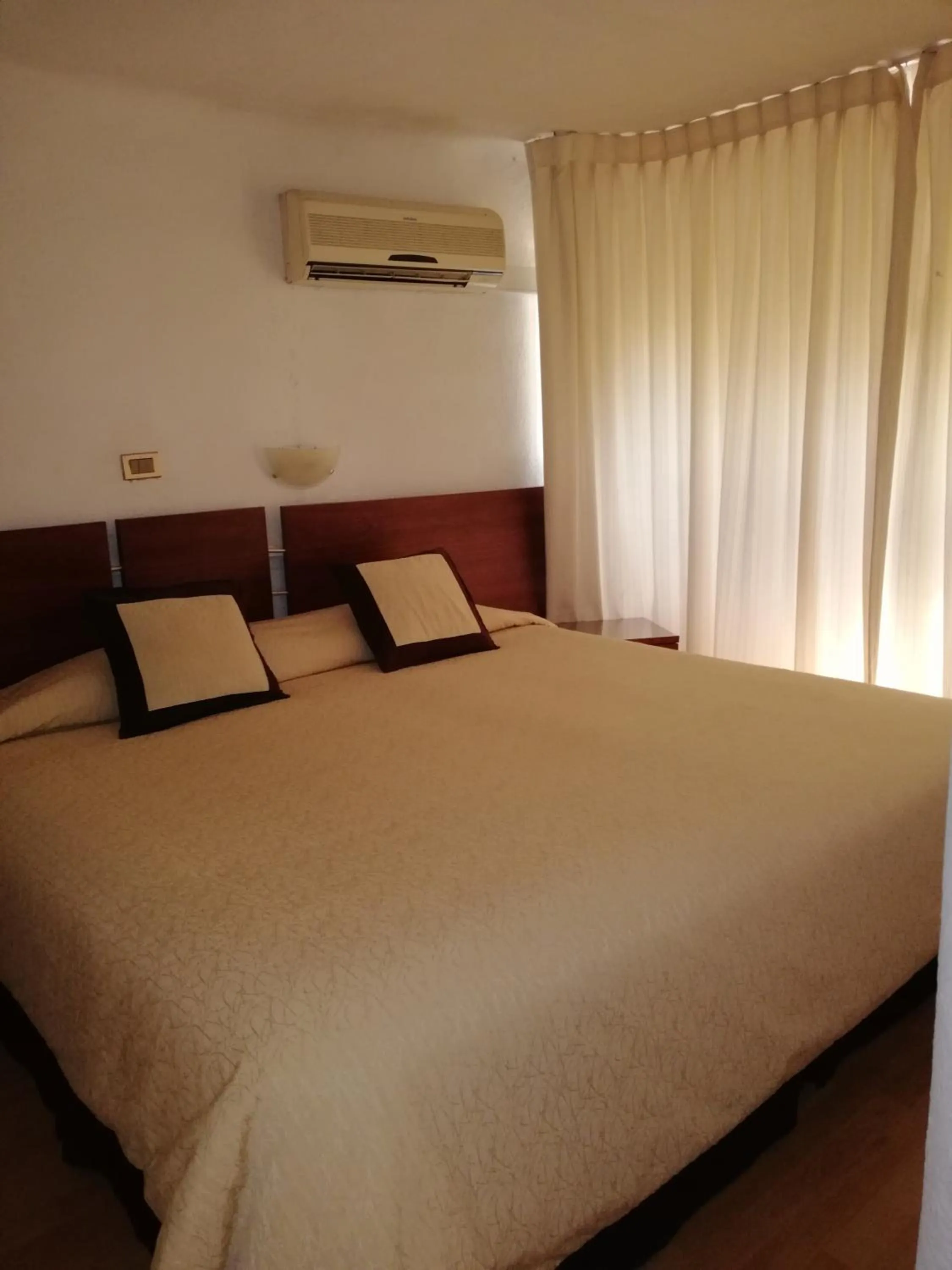 Bed in Hotel Montecarlo Santiago