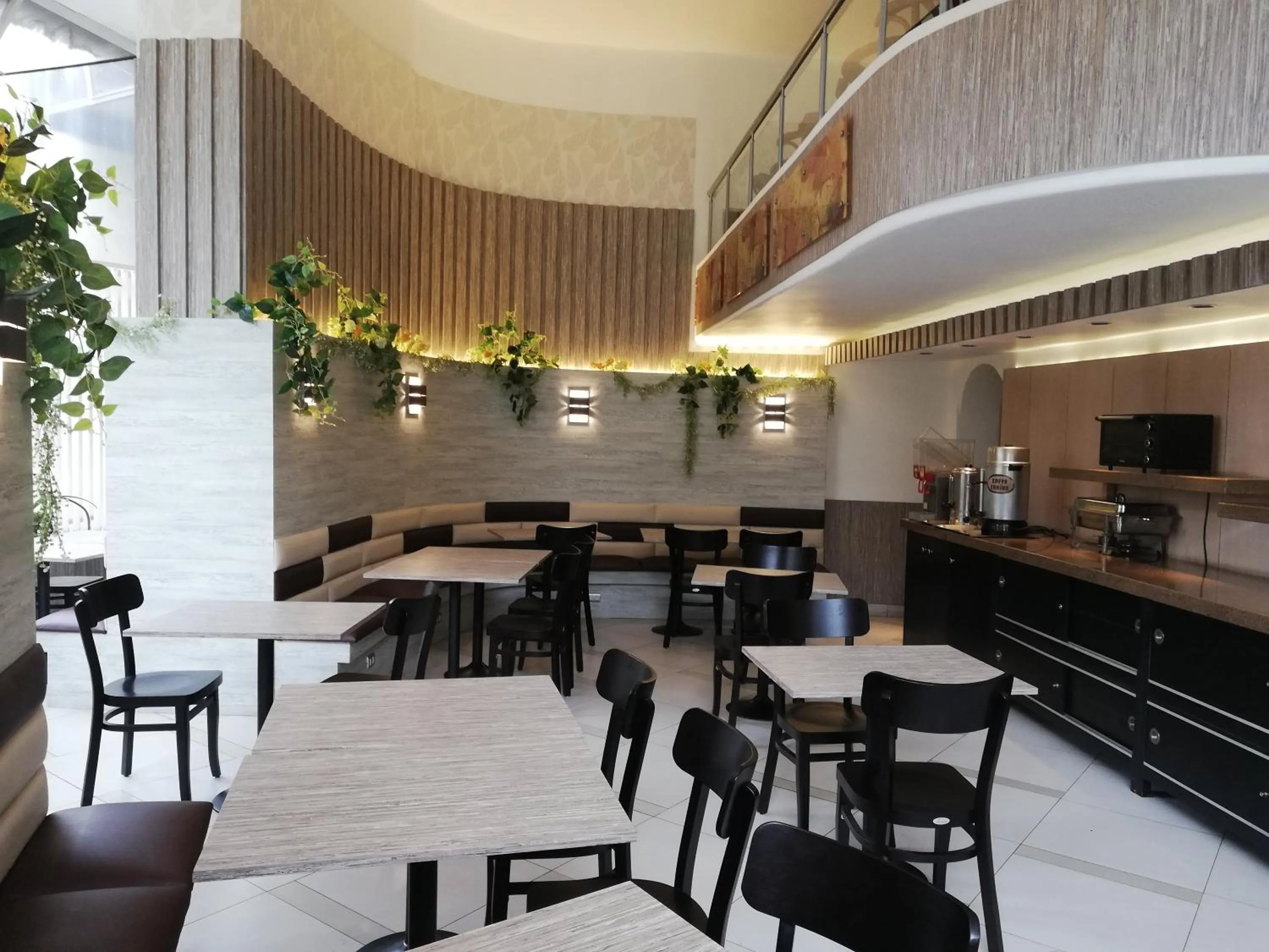 Buffet breakfast in Hotel Montecarlo Santiago