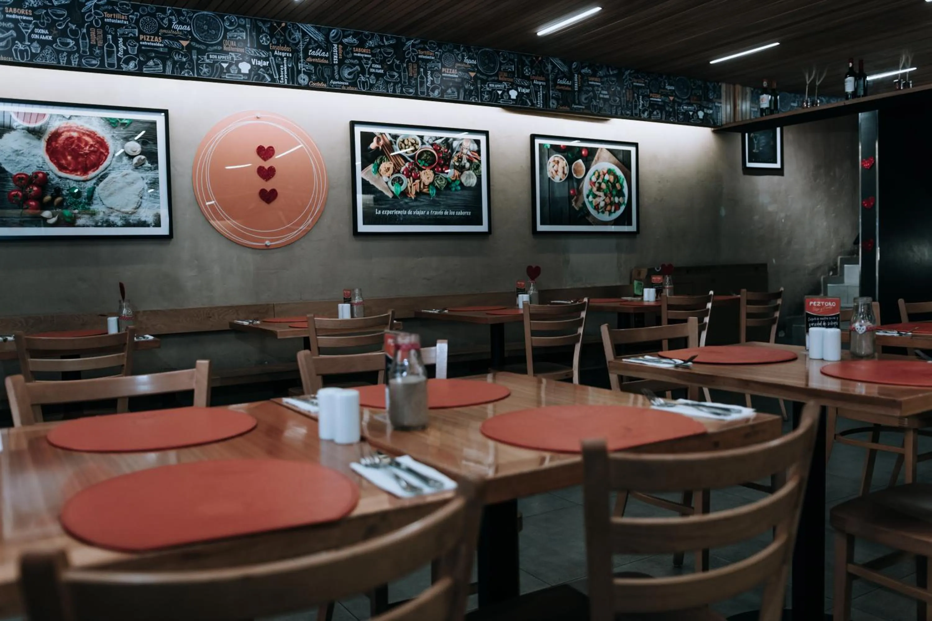 Restaurant/places to eat in Andes Suites