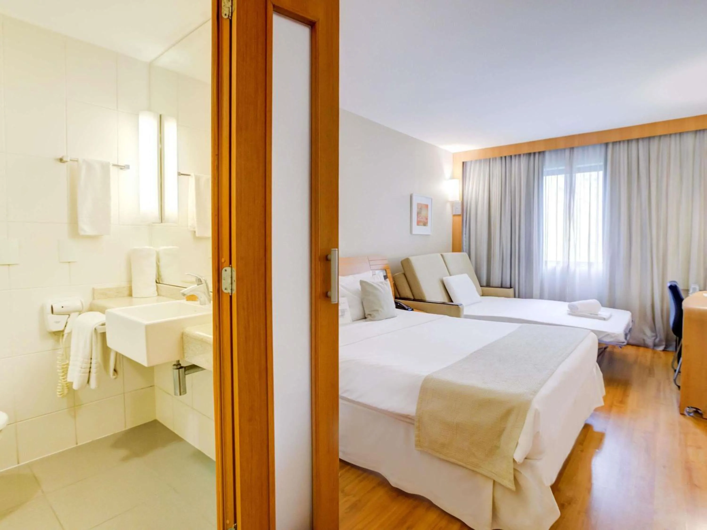 Bedroom, Bed in Novotel RJ Santos Dumont