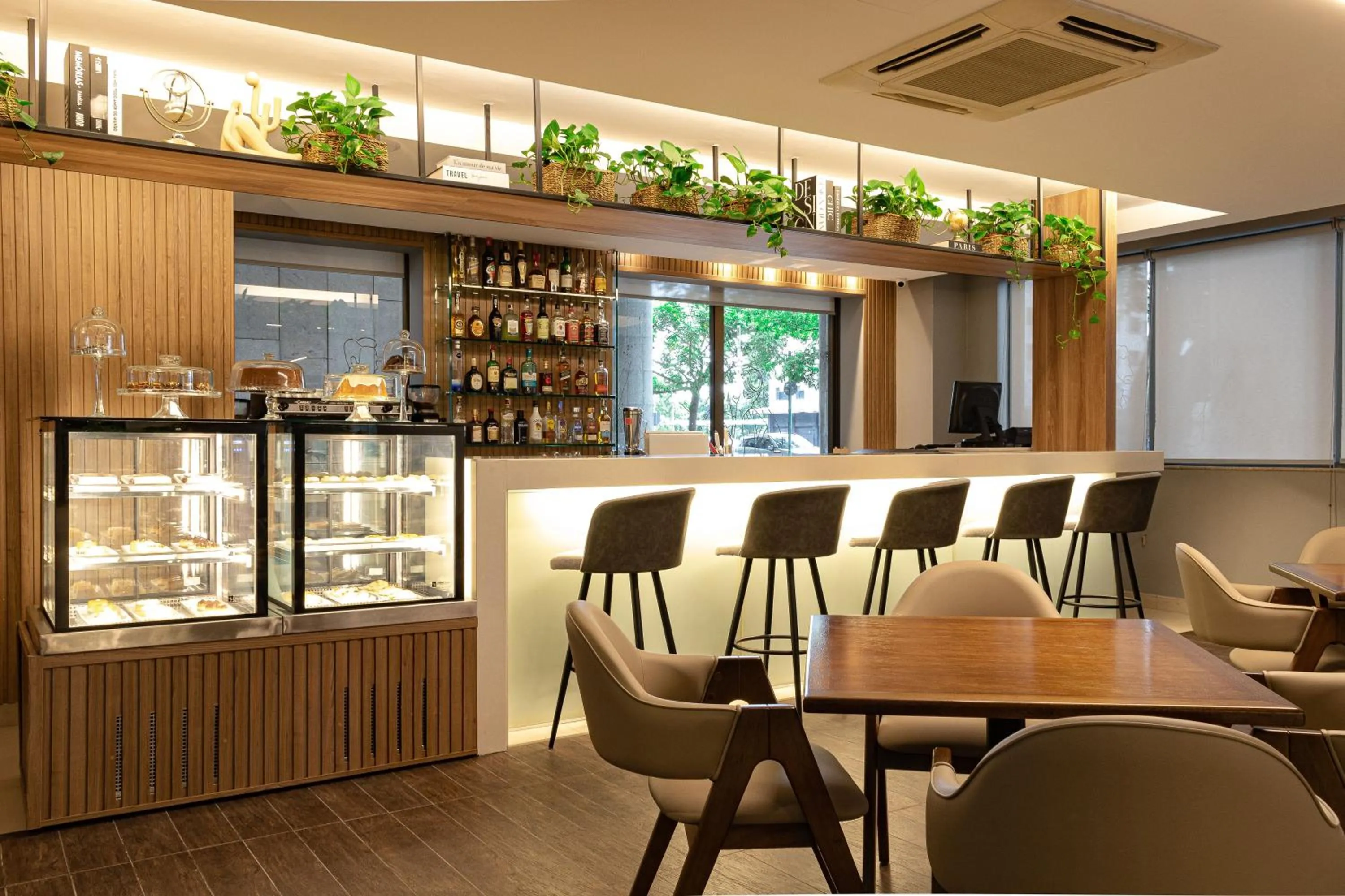 Lounge or bar in Novotel RJ Santos Dumont