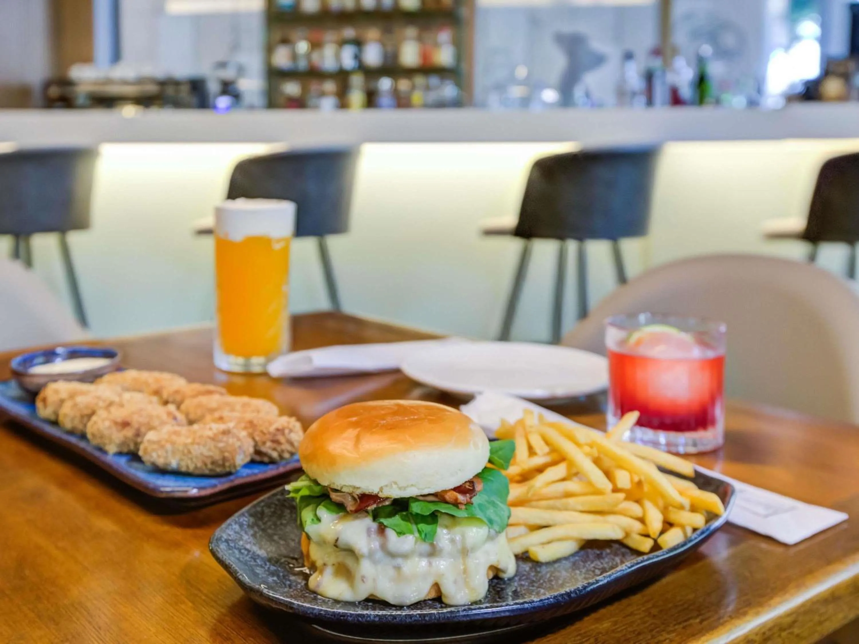 Lounge or bar in Novotel RJ Santos Dumont