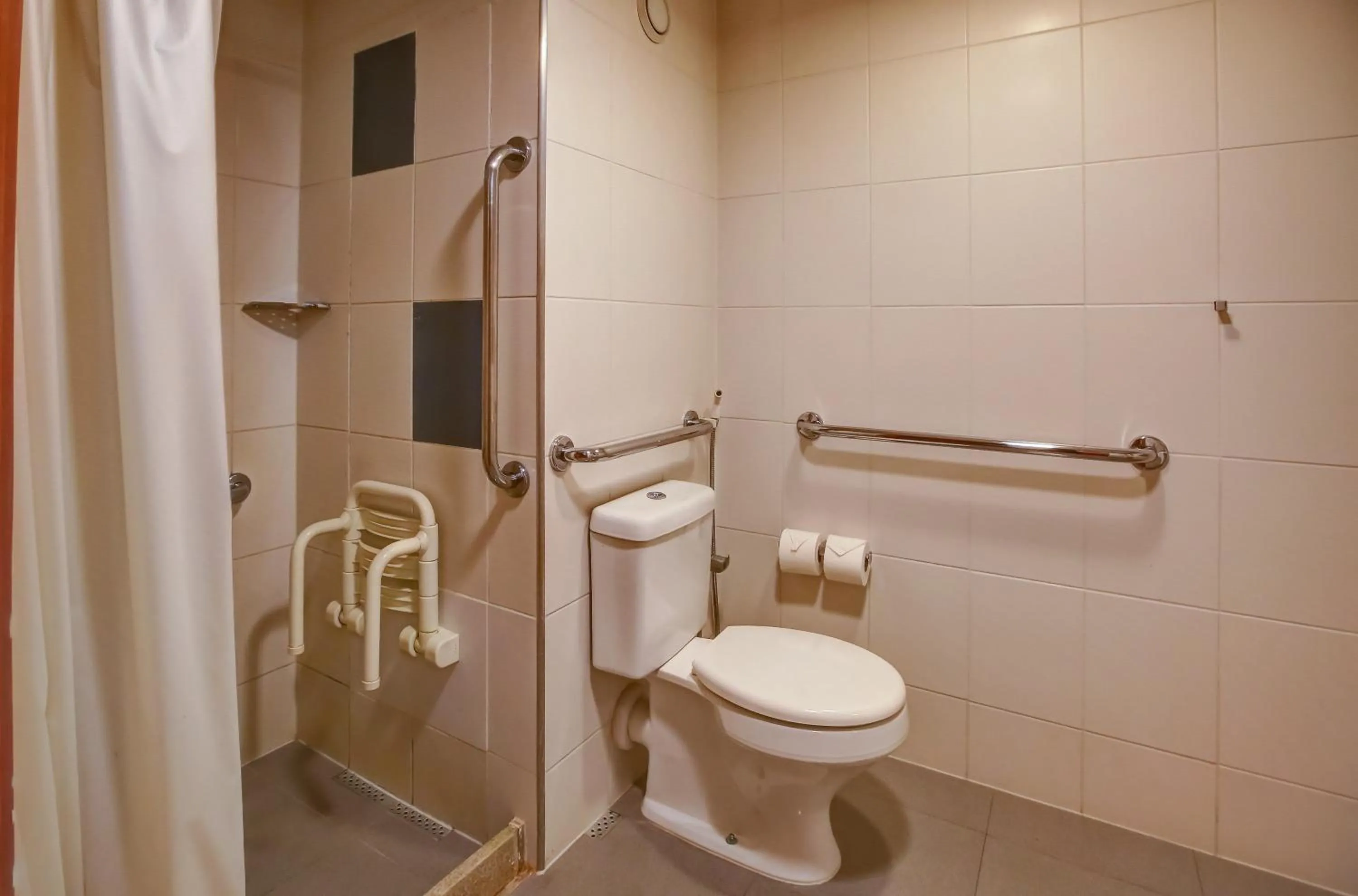 Bathroom in Novotel RJ Santos Dumont