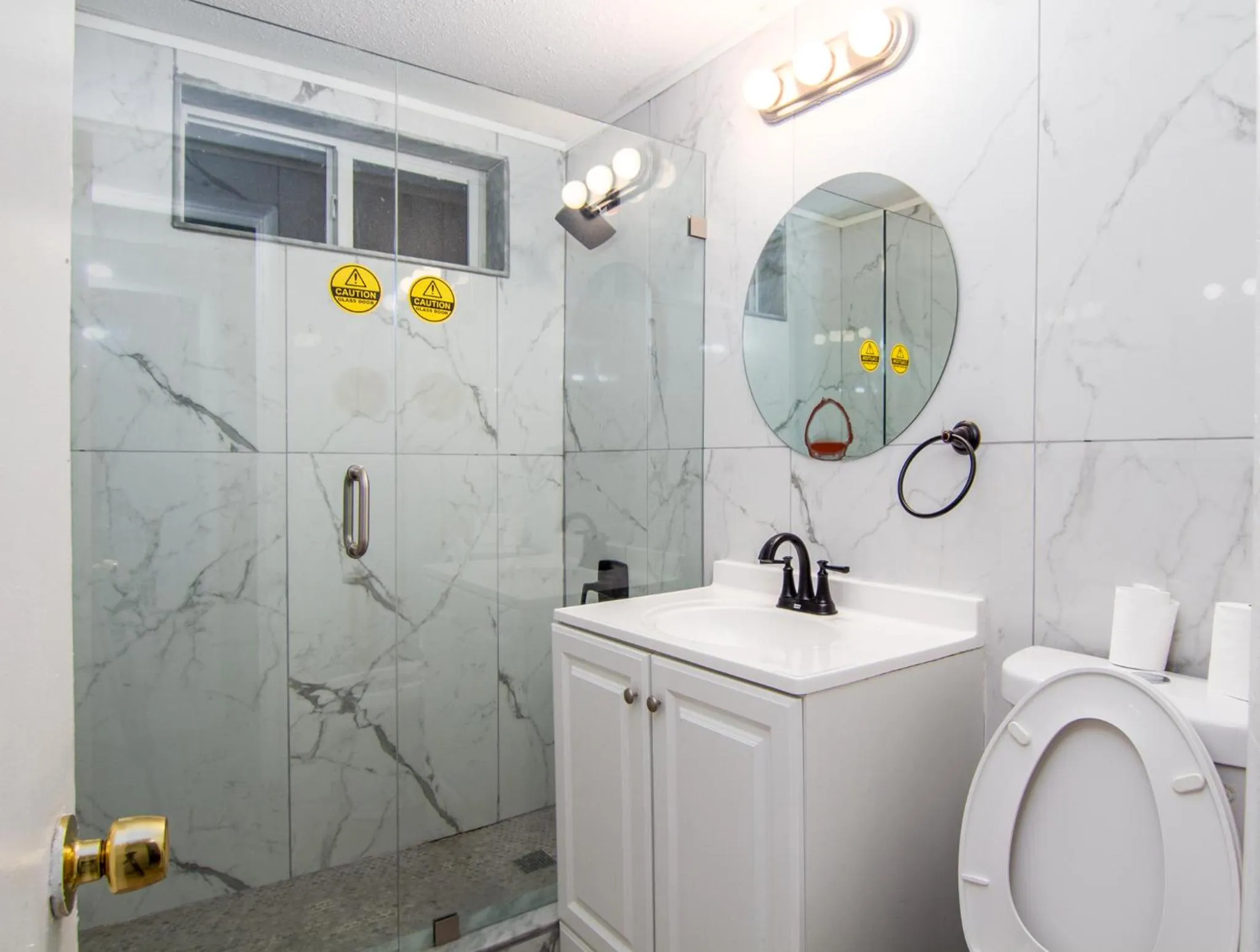 Shower in Pousada suites