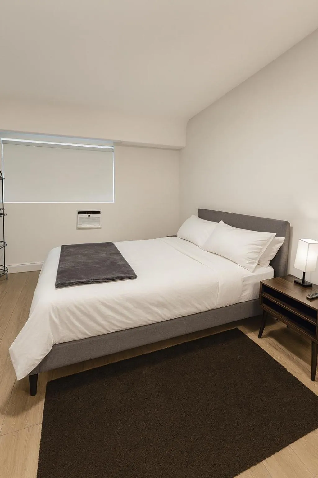 Bed in Pousada Suites at Hollywood Beach