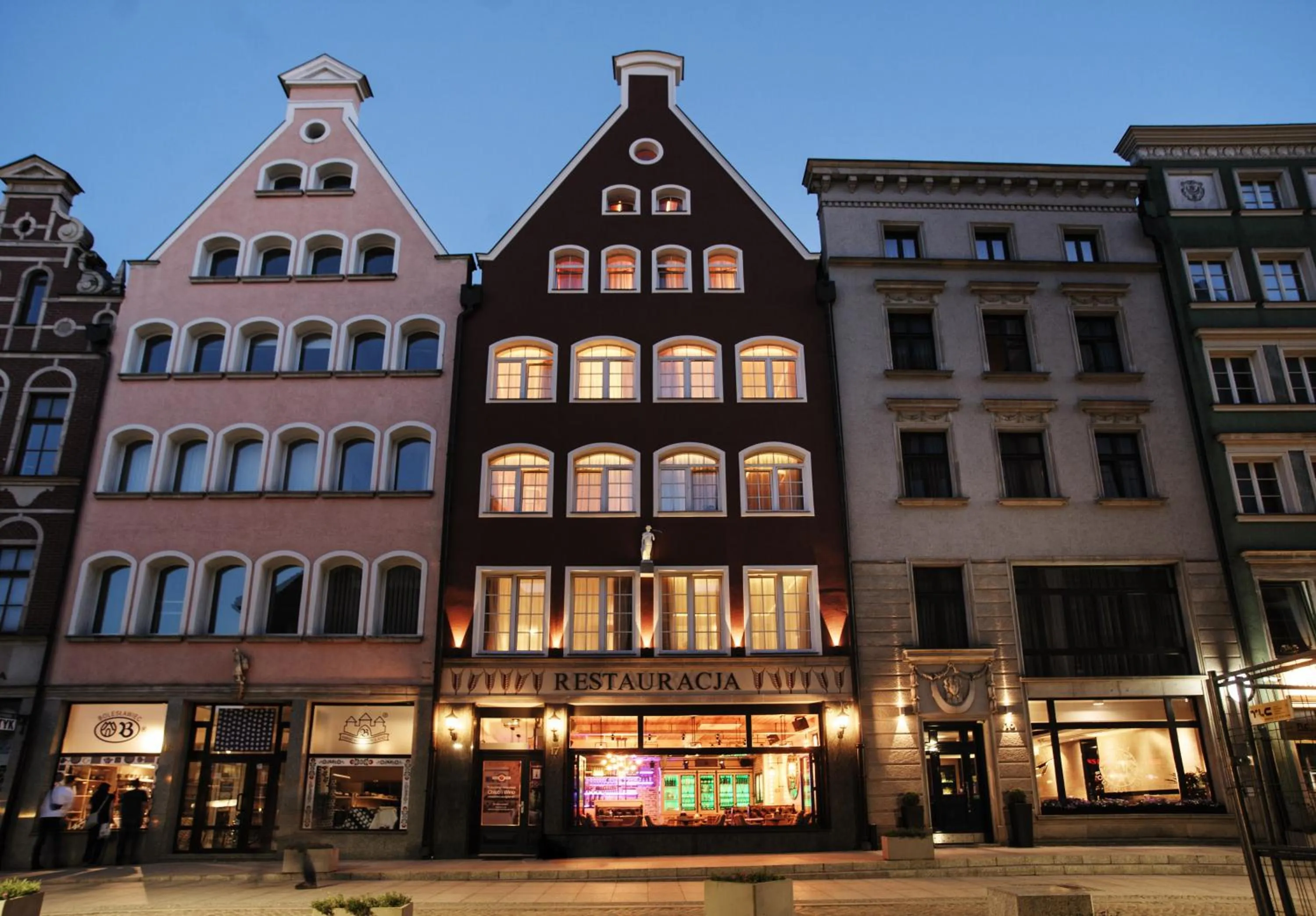 Property building in Apartamenty Chleb i Wino