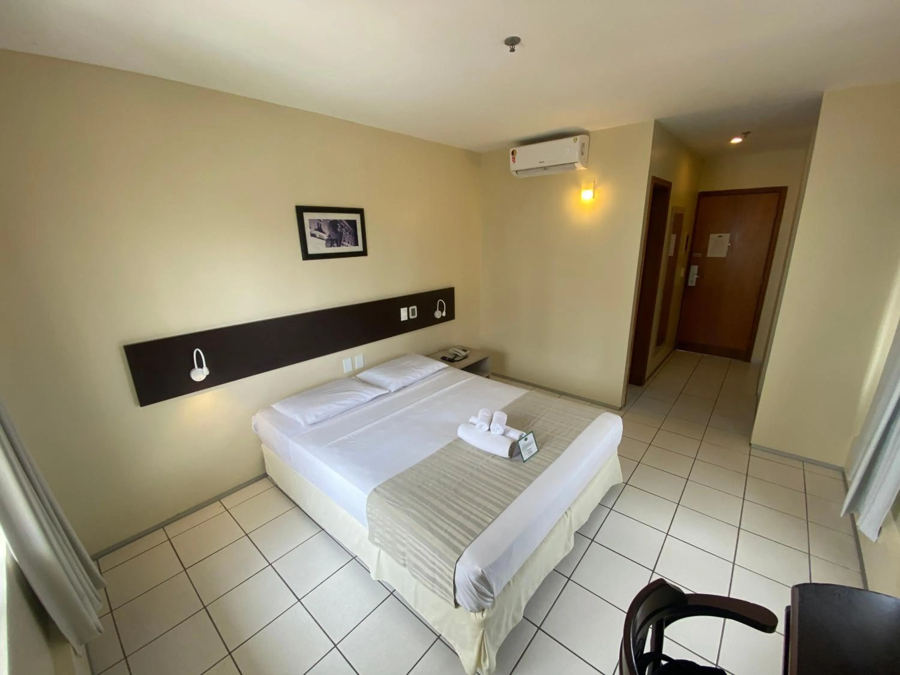 Bed in Hotel Premier