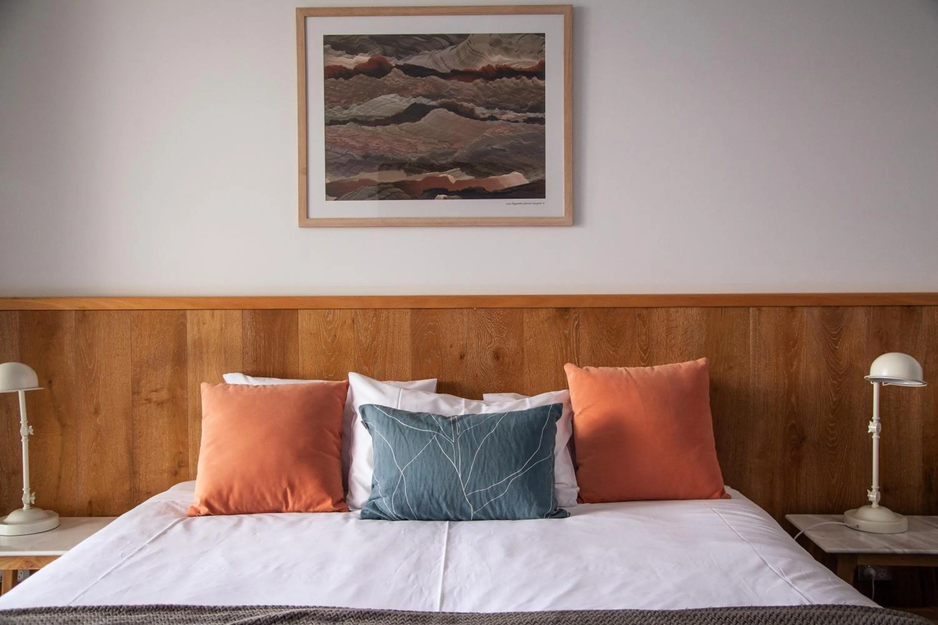 Bed in Nagambie Waterfront Motel