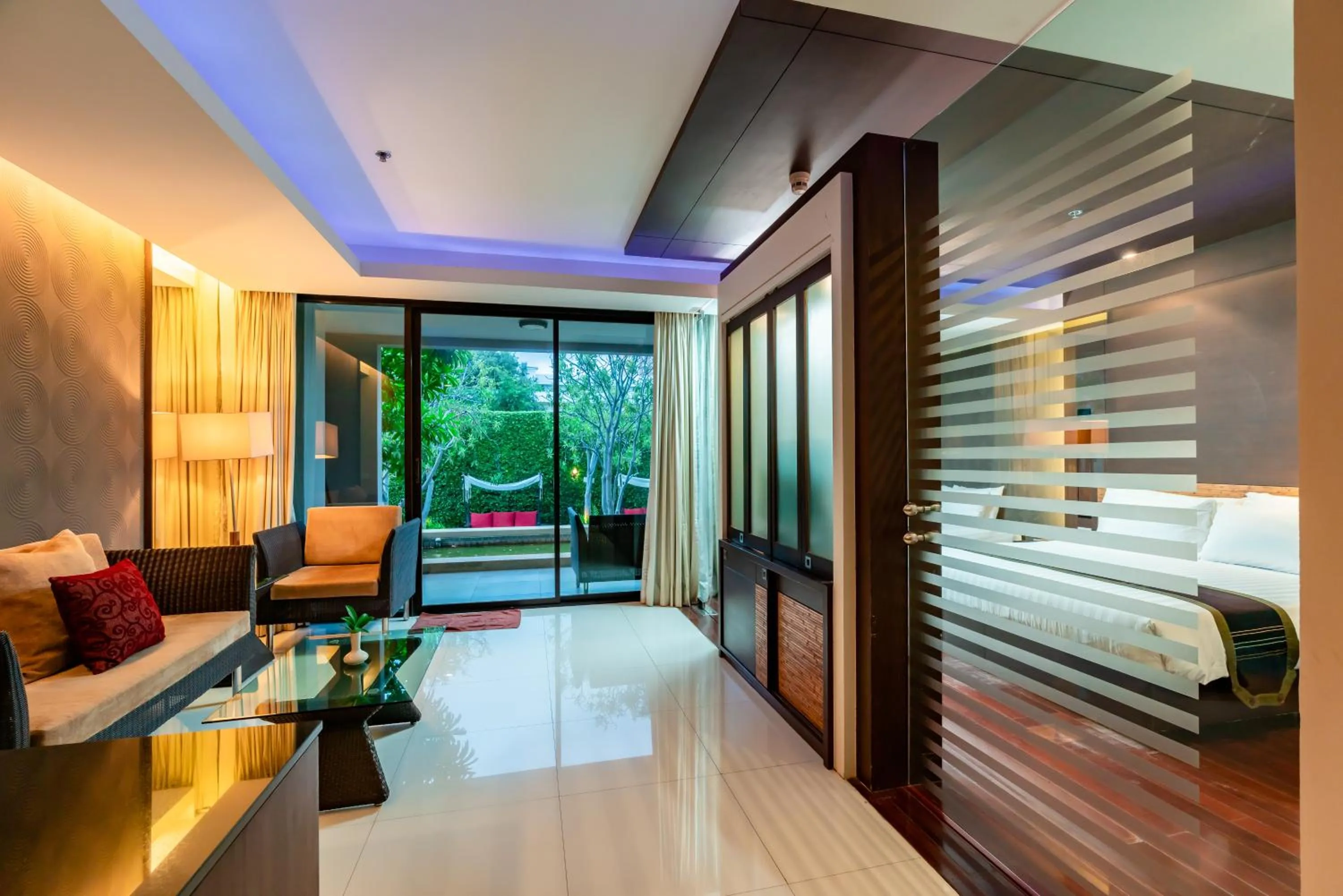 Living room, Bed in Tara Mantra Cha-Am Resort