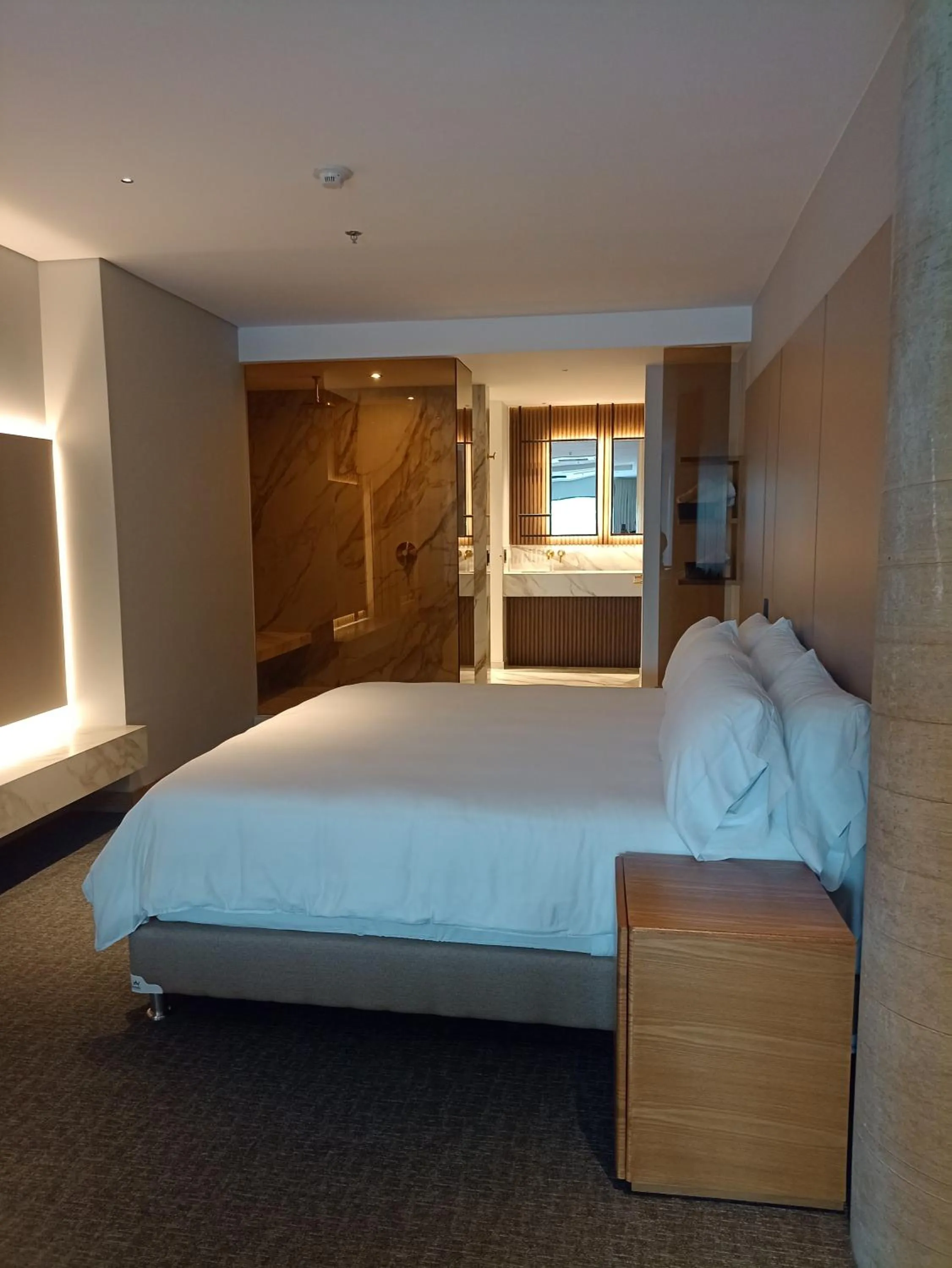 Deluxe Suite with Spa Bath in Alko Hotel Integrado