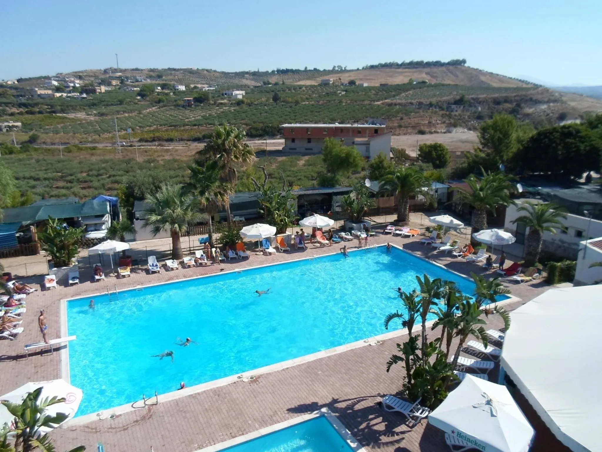 Bird's eye view in Kamemi Village & Camping