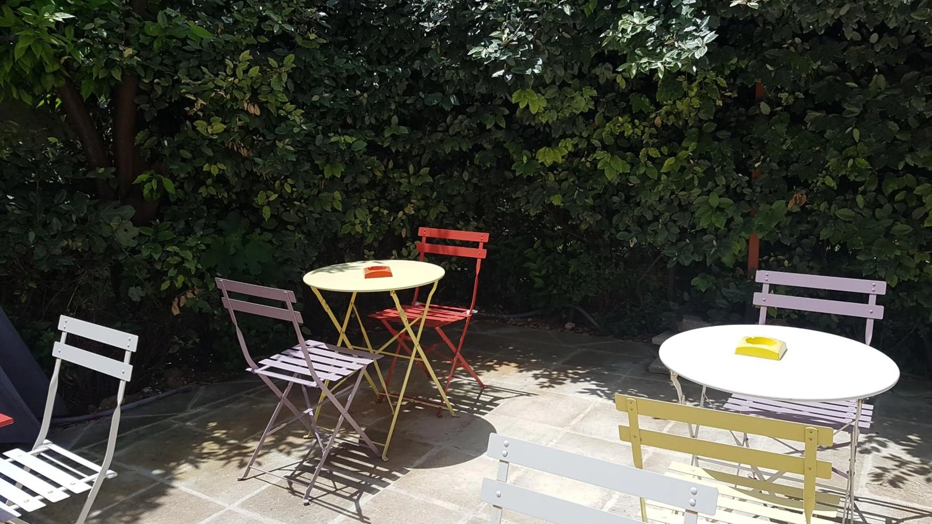 Patio in Borgo Sofia Bed and Breakfast