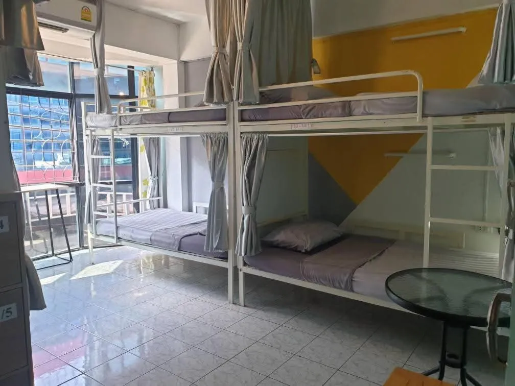 Bed in U2 & i-smile Hostel