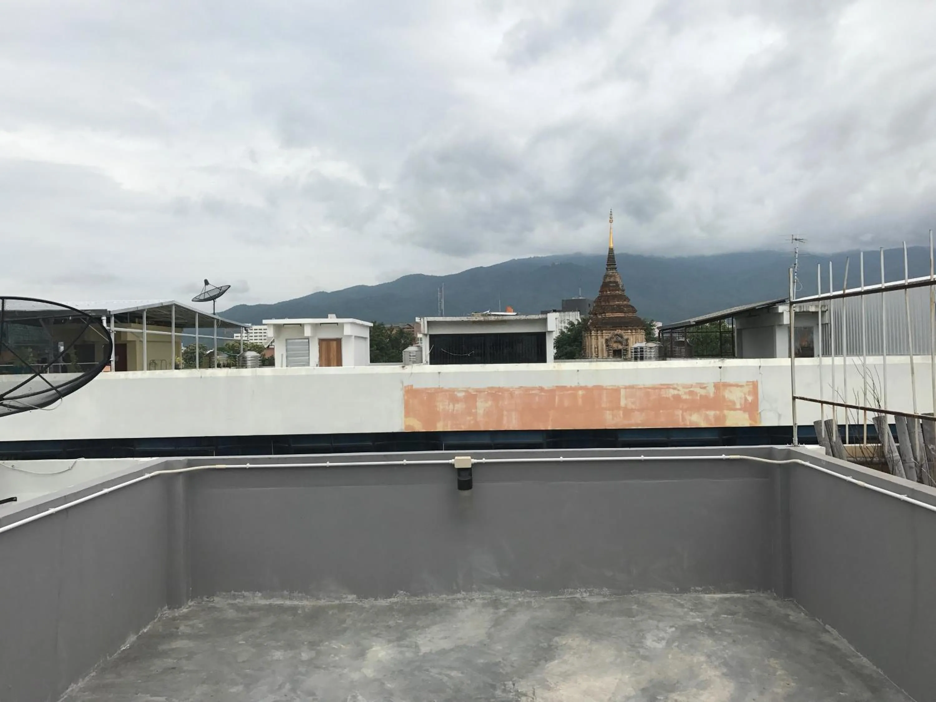 Property building in U2 & i-smile Hostel