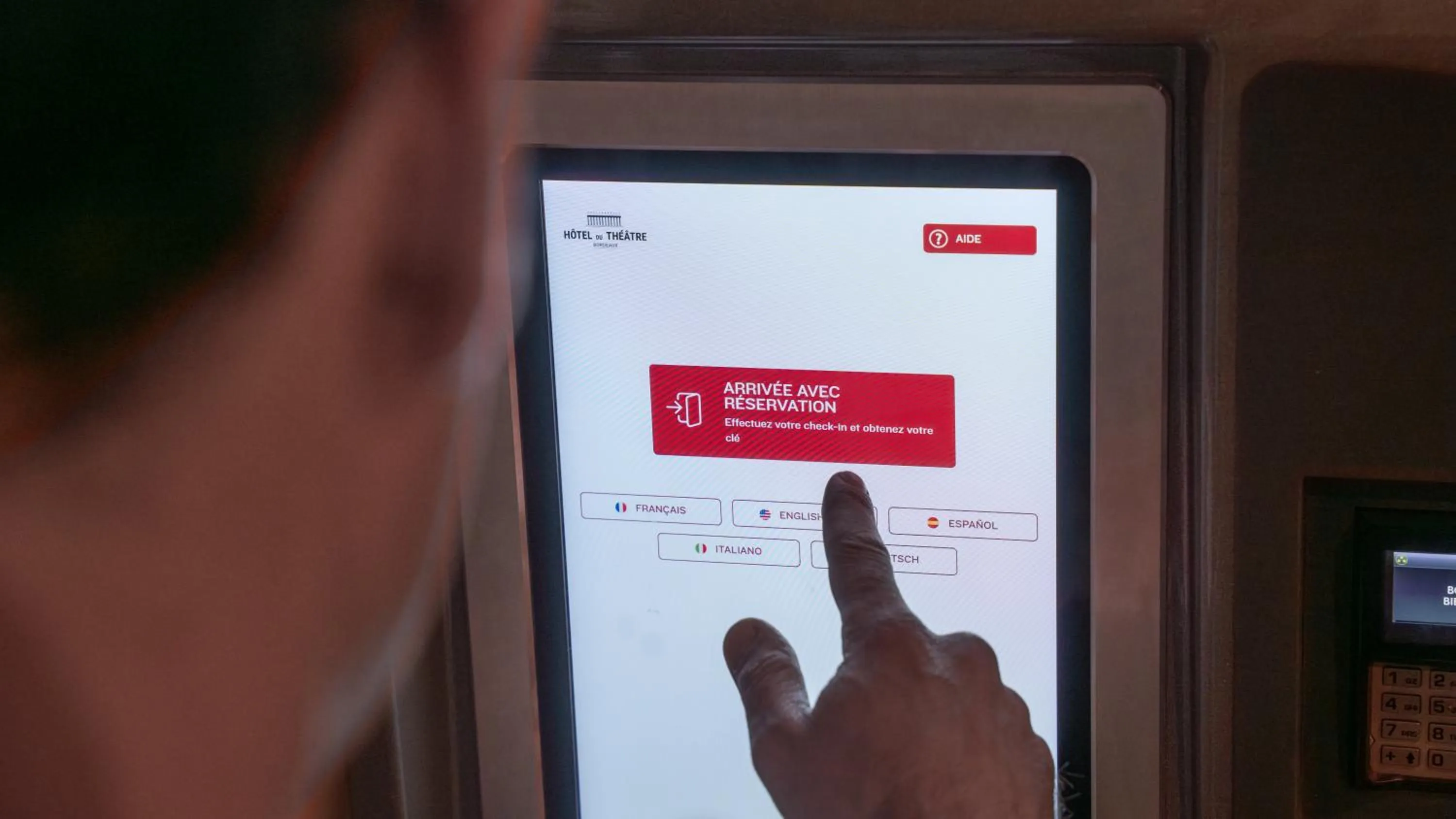 Facade/entrance in Résidence du Théâtre