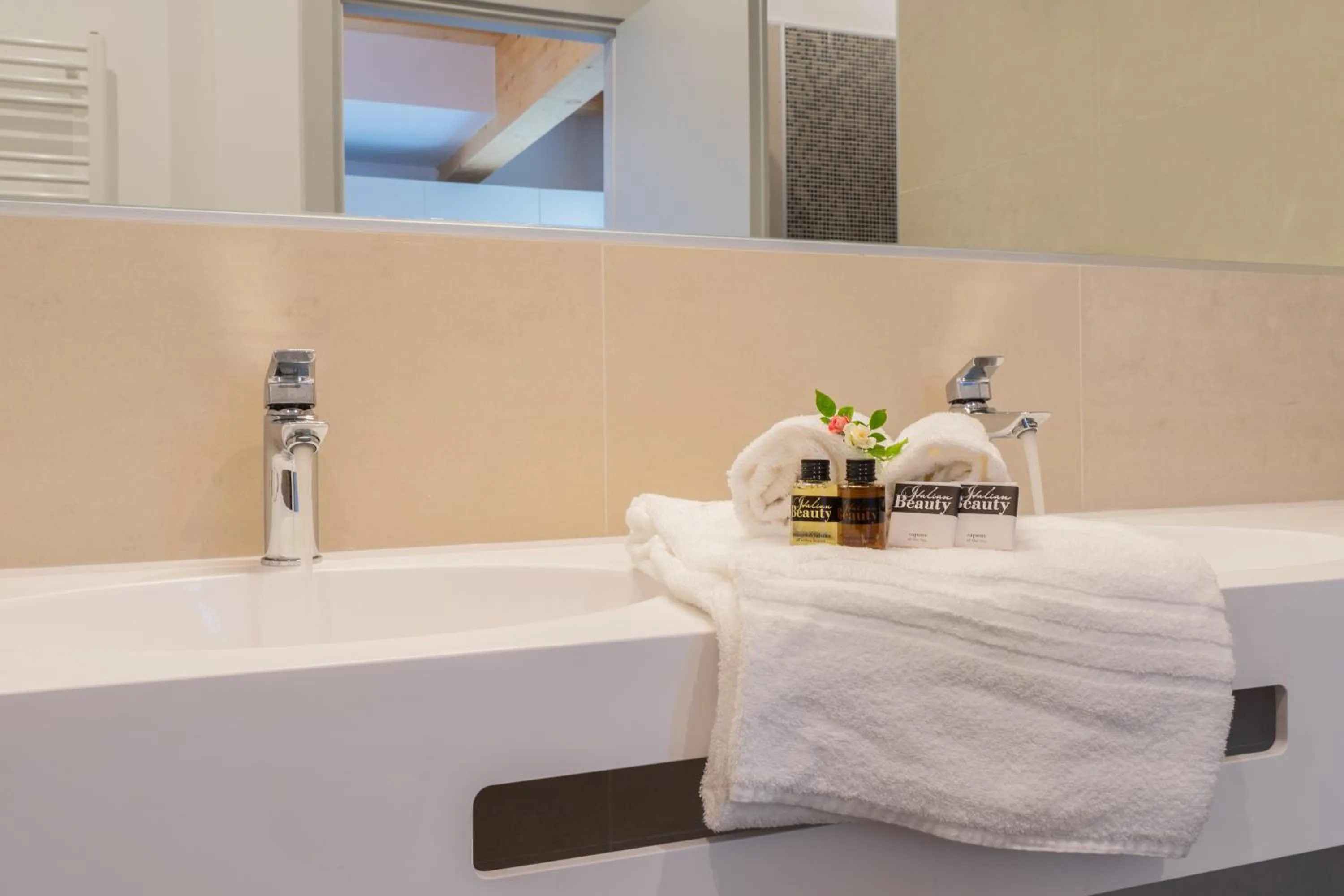 Bathroom in Hotel Elite