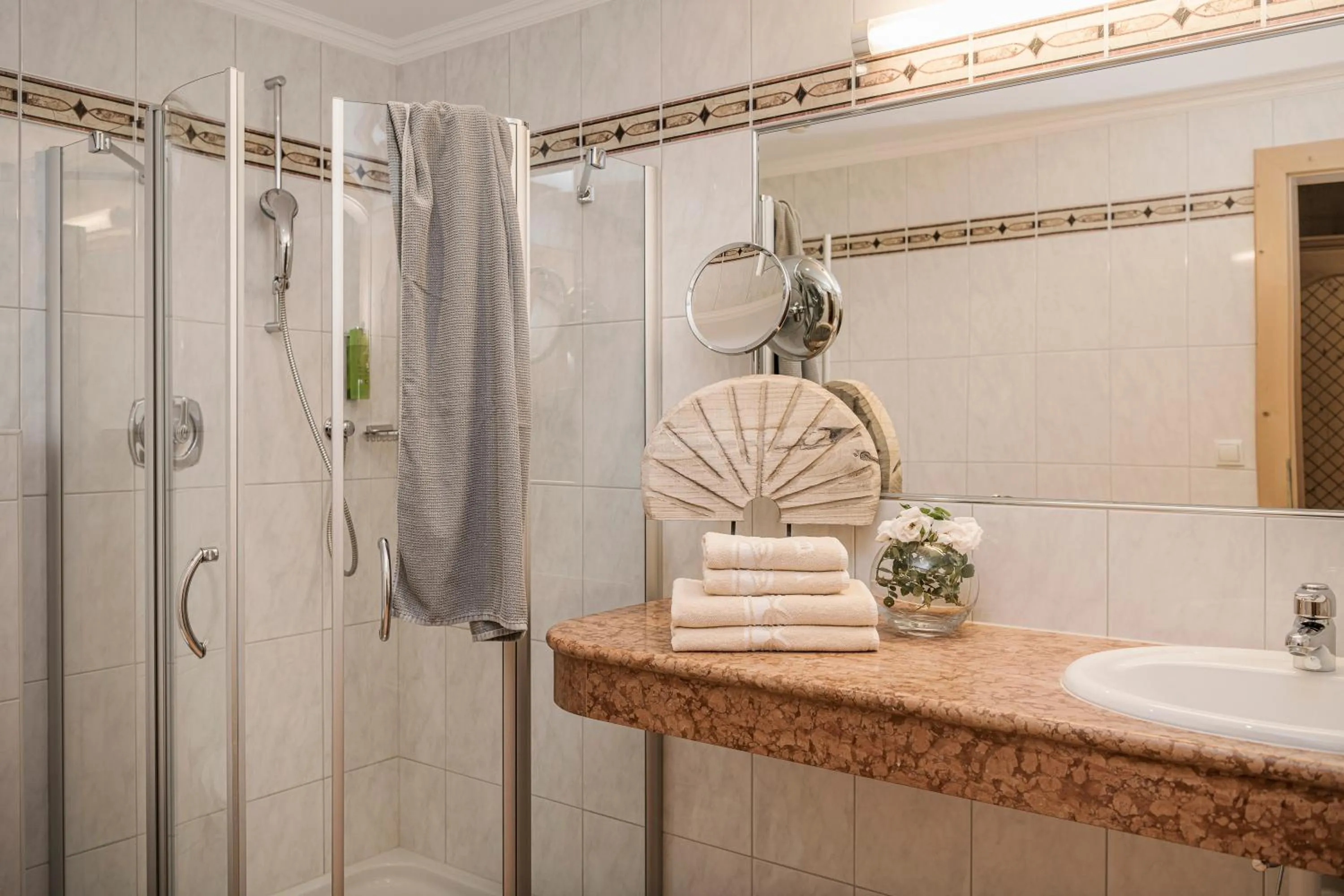 Bathroom in Biohotel Rastbichlhof