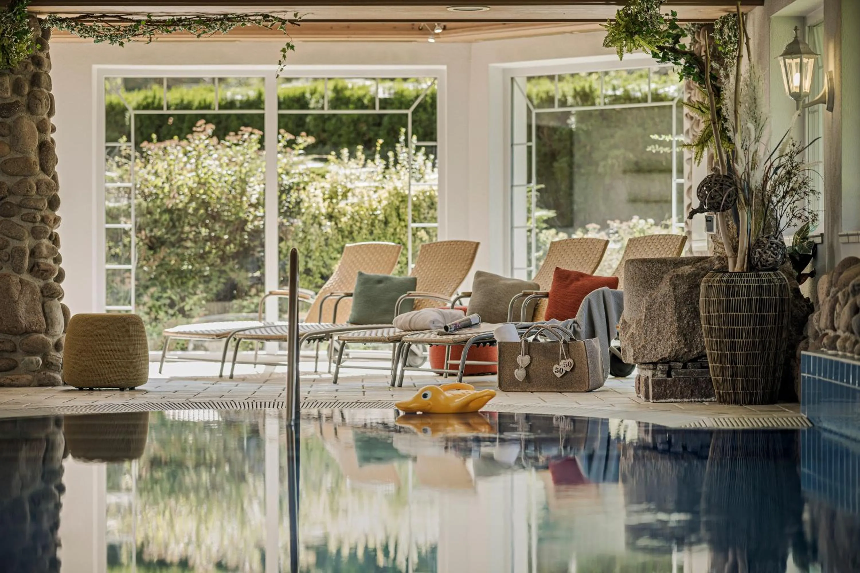 Swimming pool in Biohotel Rastbichlhof